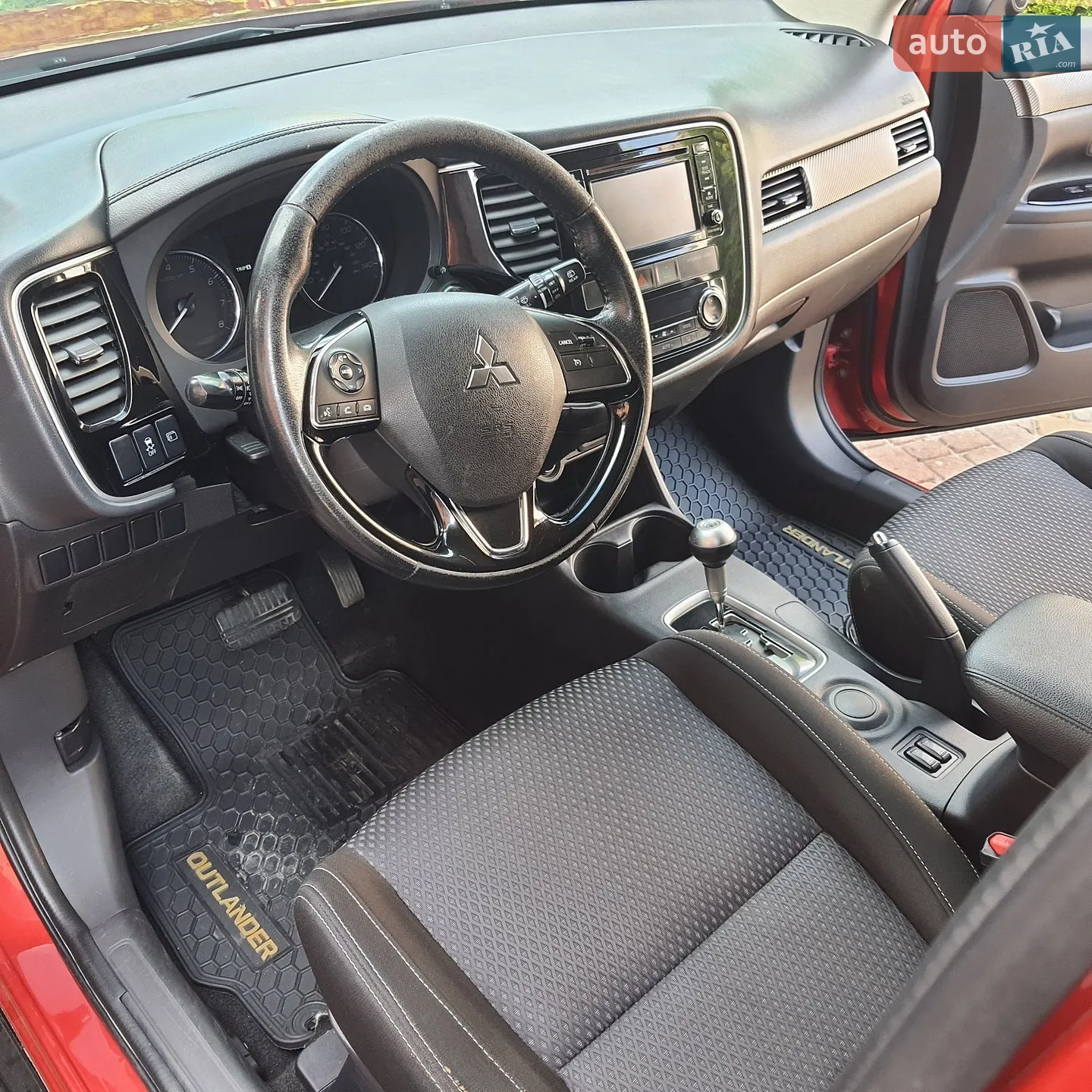 2015 Mitsubishi Outlander - мініатюра 9