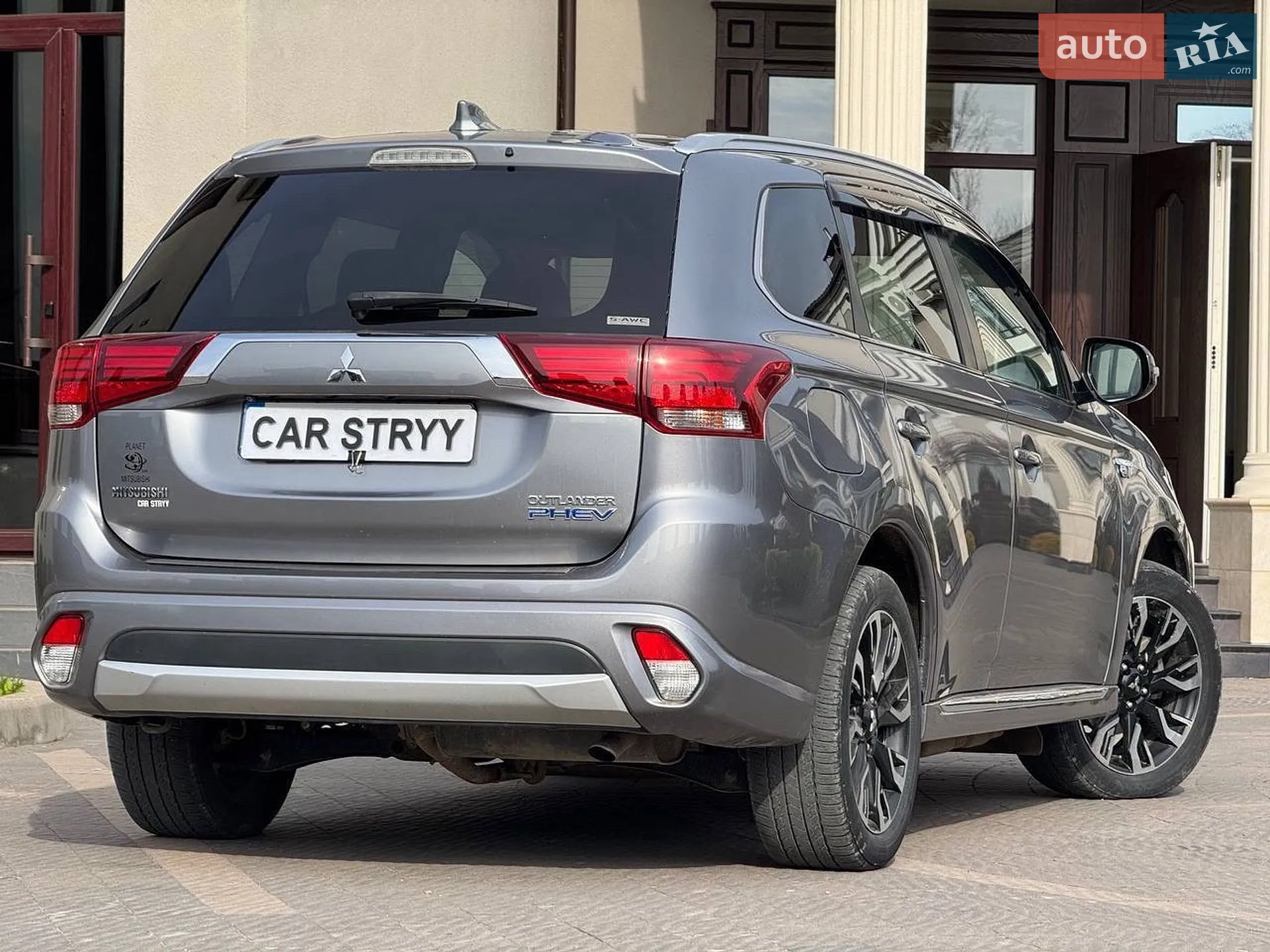 2018 Mitsubishi Outlander - мініатюра 15