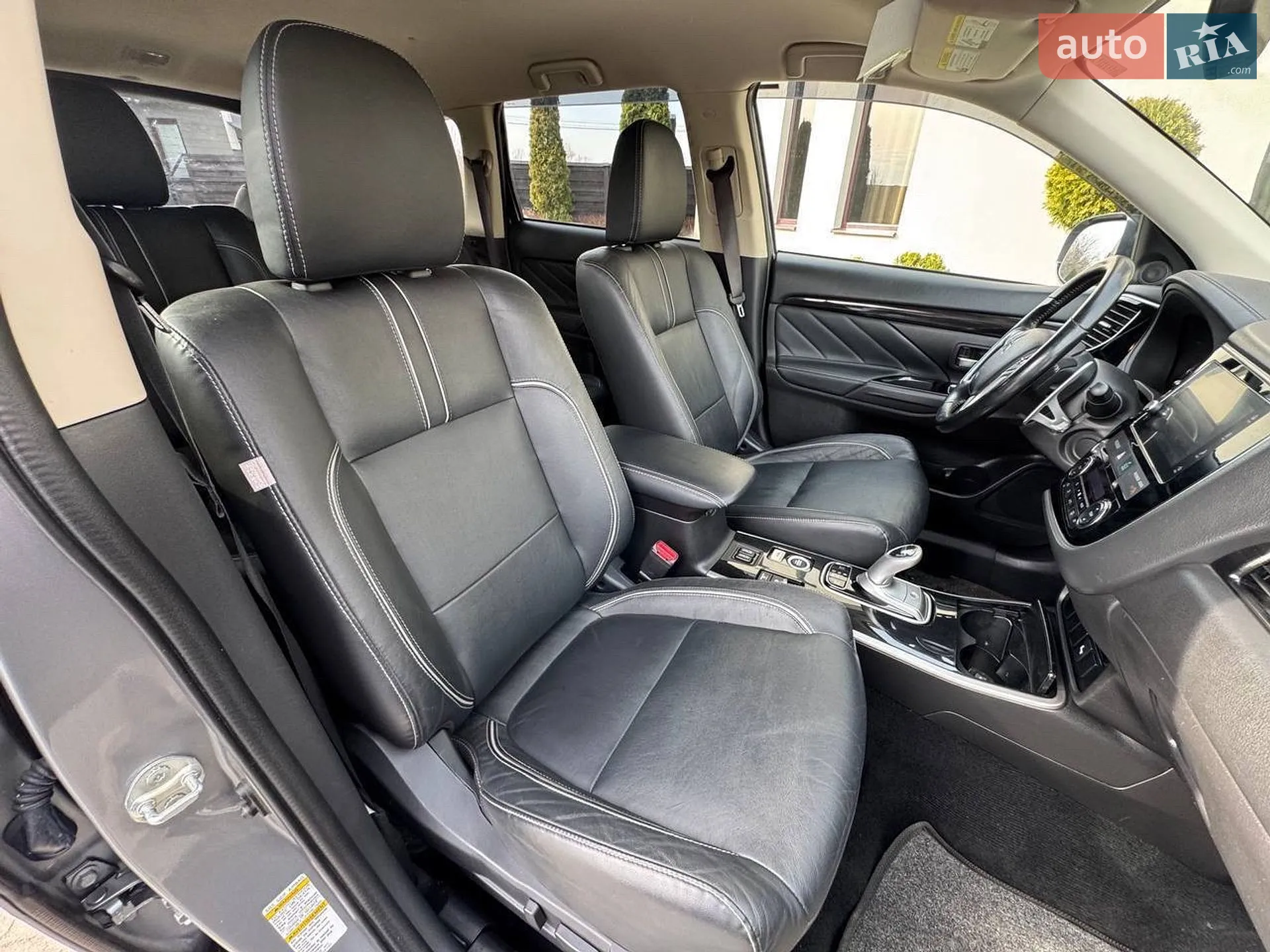 2018 Mitsubishi Outlander - мініатюра 36