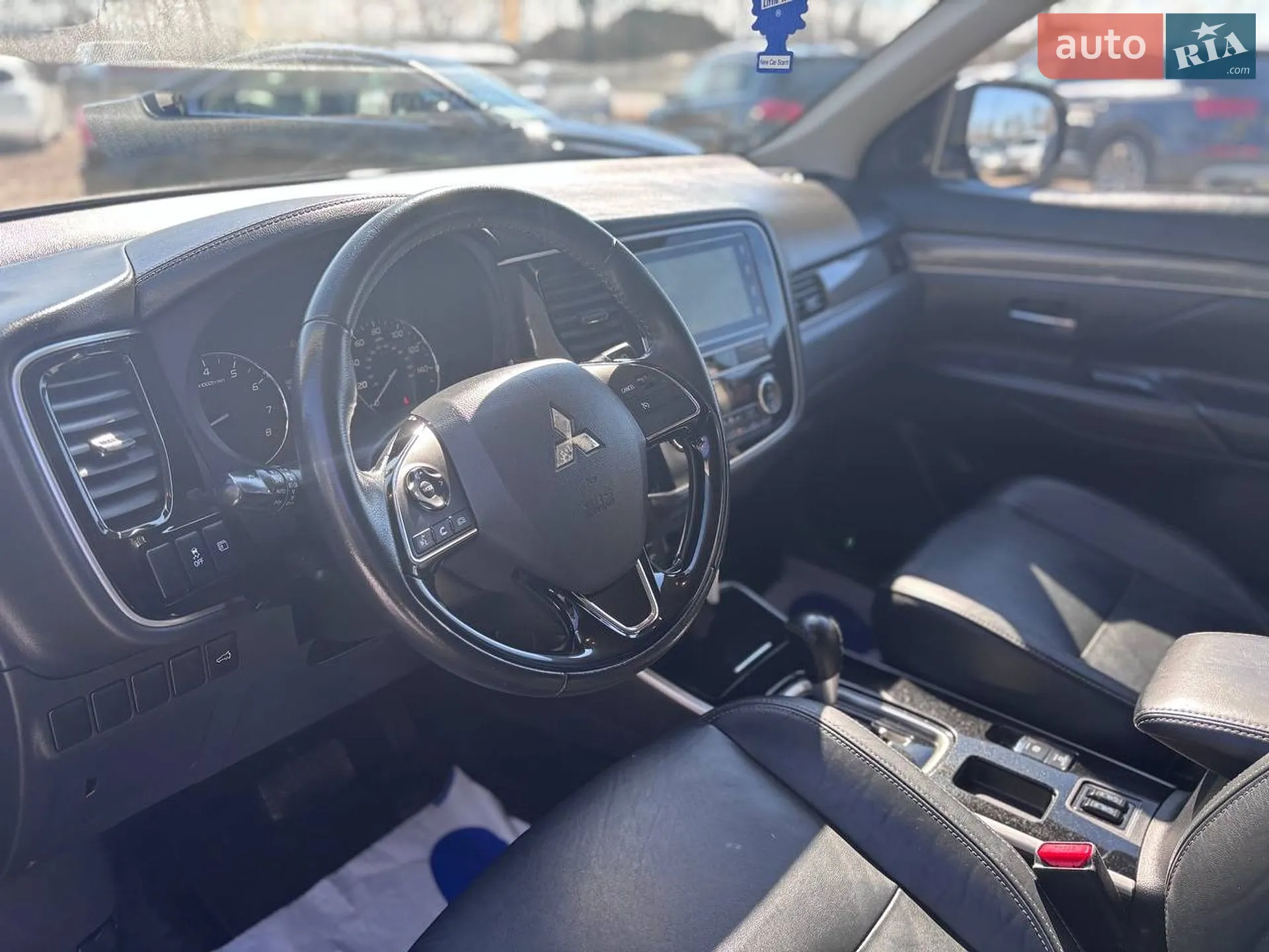 2018 Mitsubishi Outlander - мініатюра 11