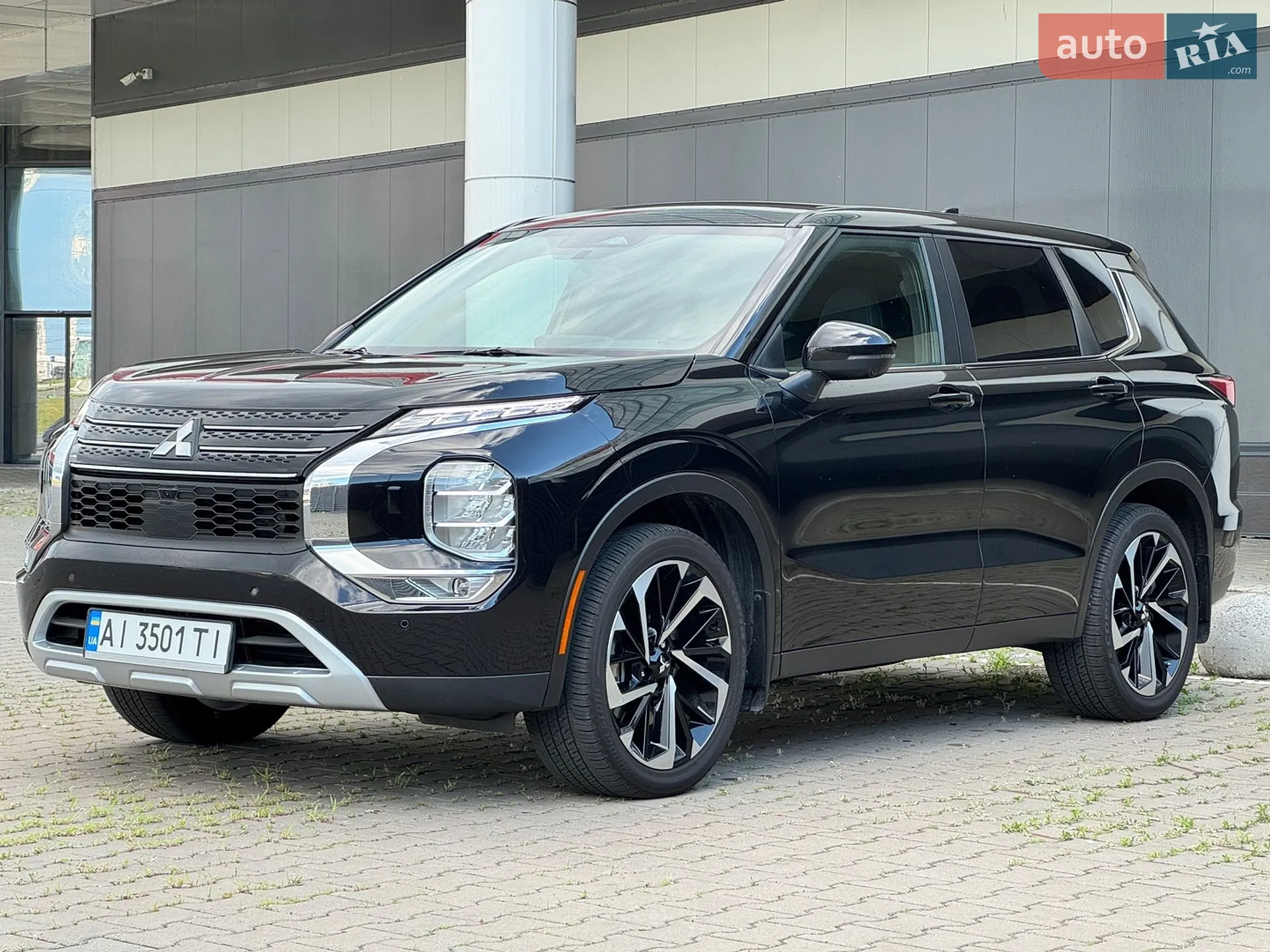 2023 Mitsubishi Outlander - мініатюра 5