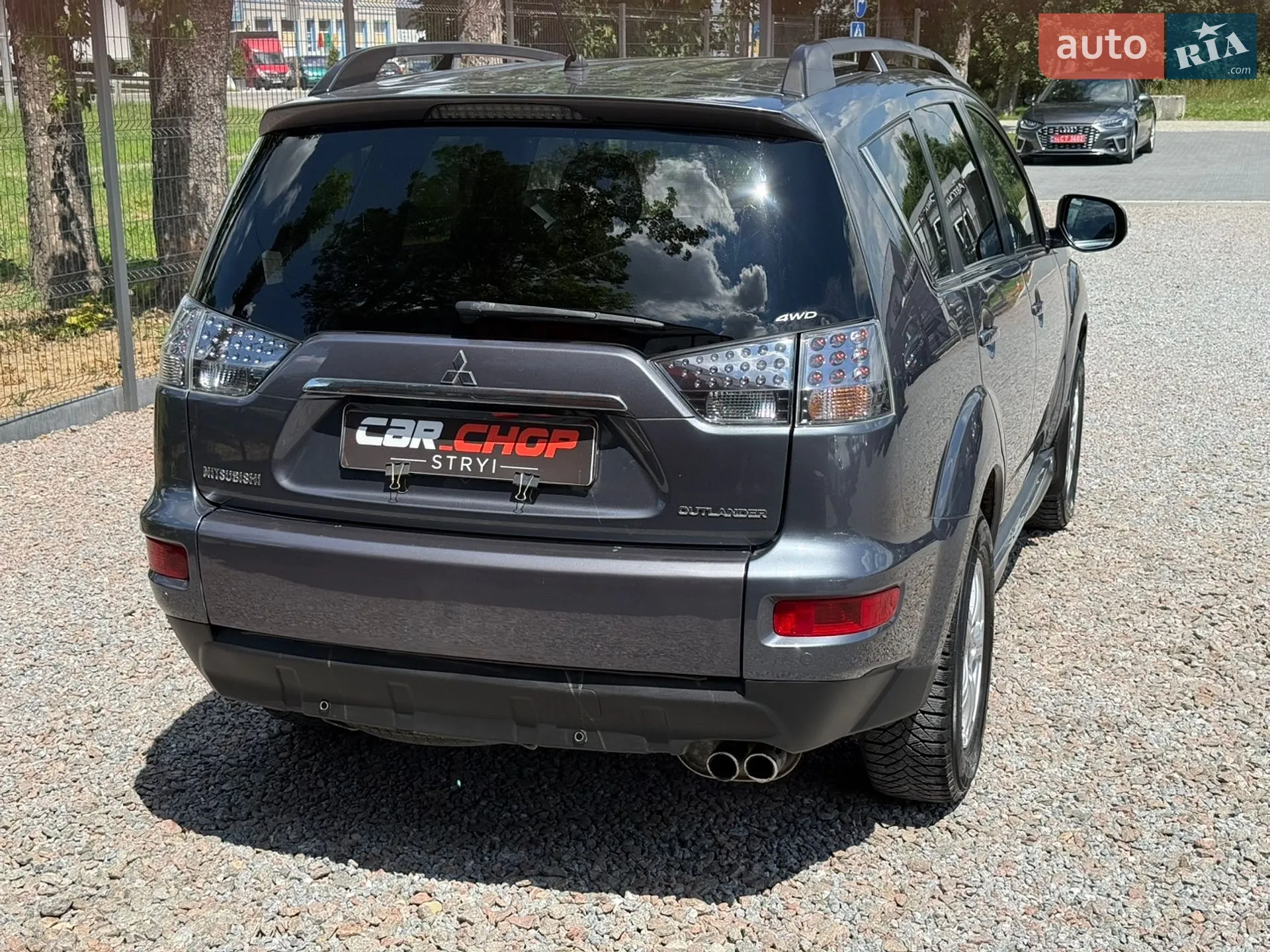 2012 Mitsubishi Outlander - мініатюра 13