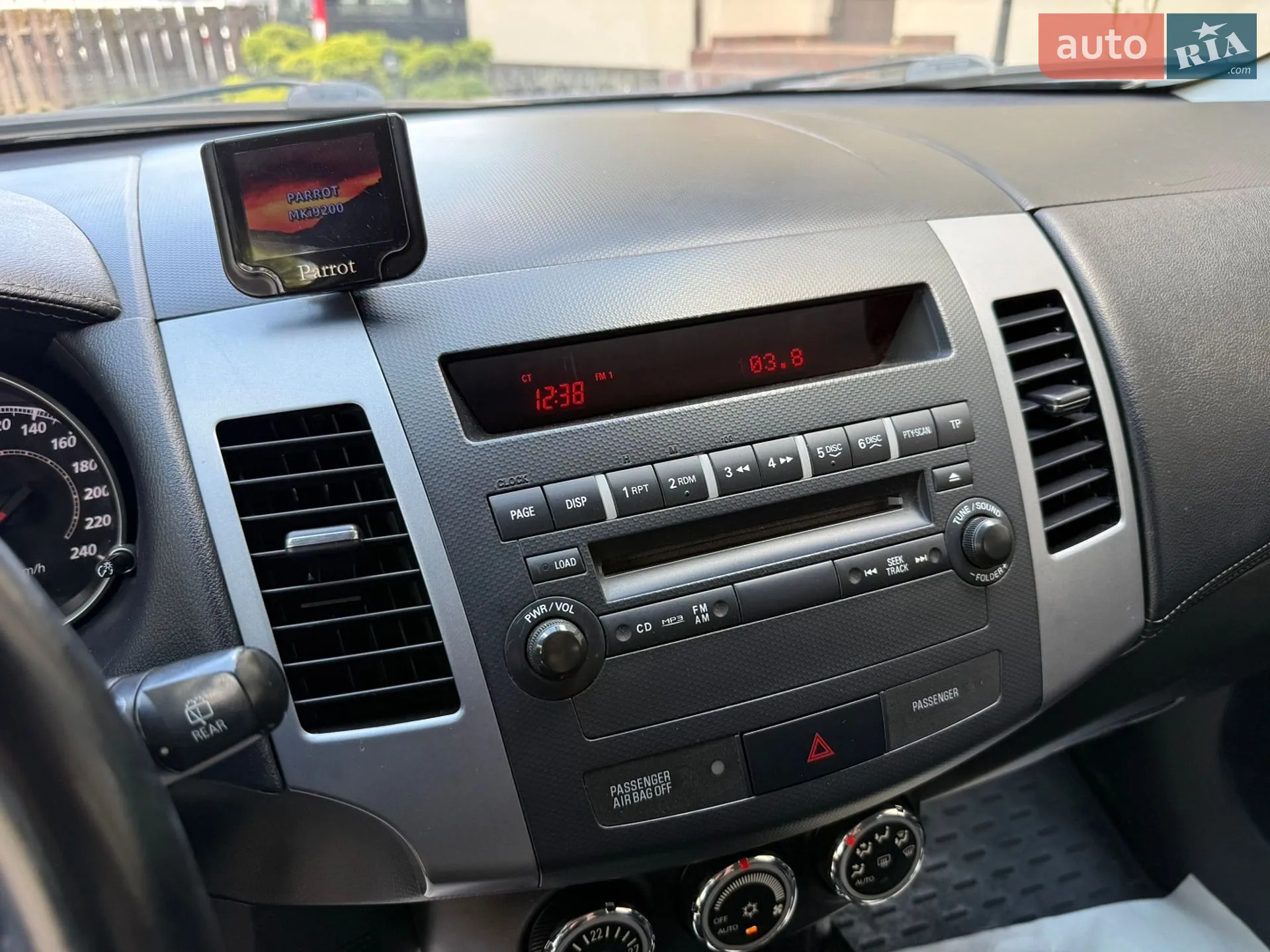 2012 Mitsubishi Outlander - мініатюра 29