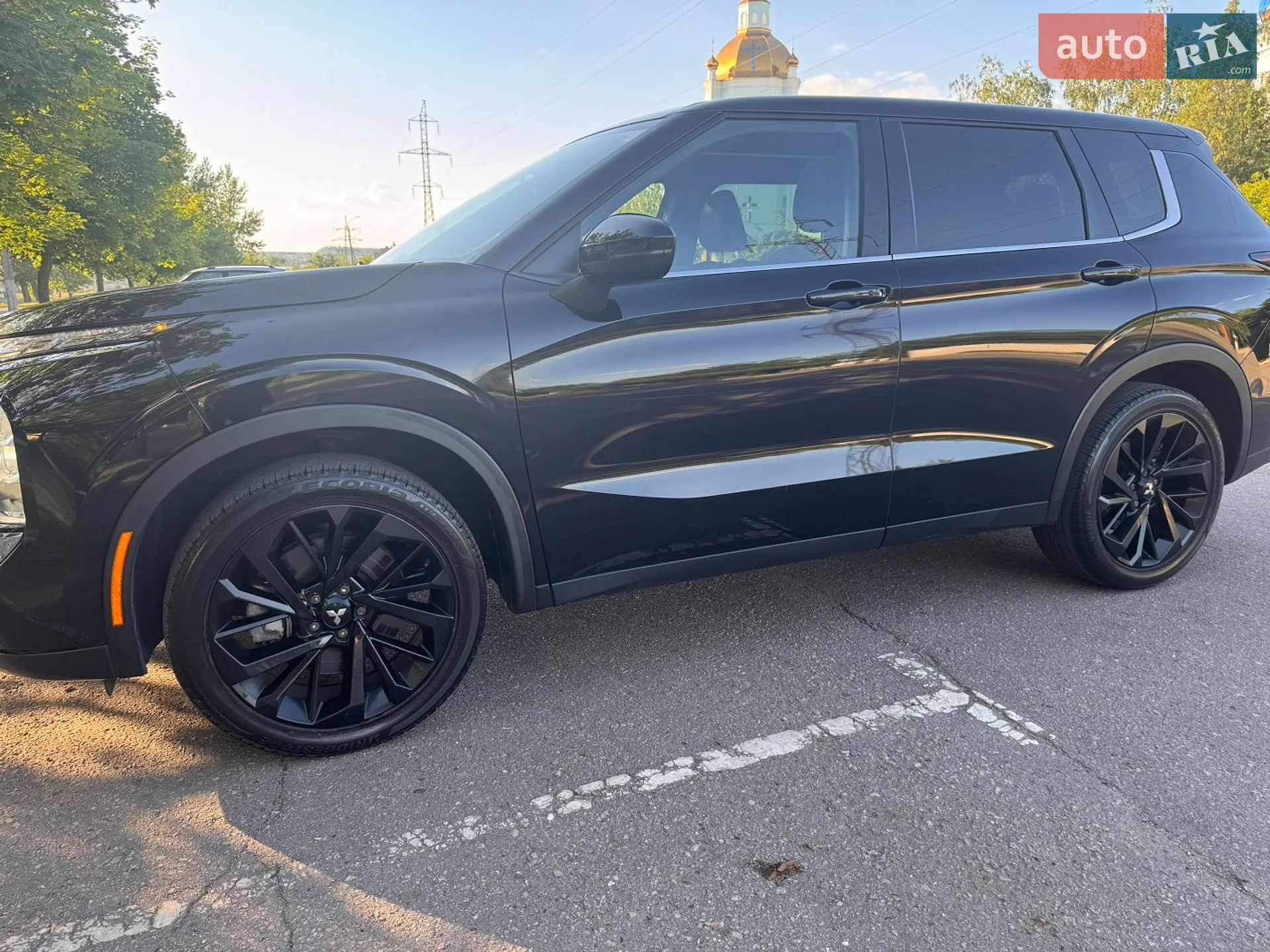 2022 Mitsubishi Outlander - мініатюра 3