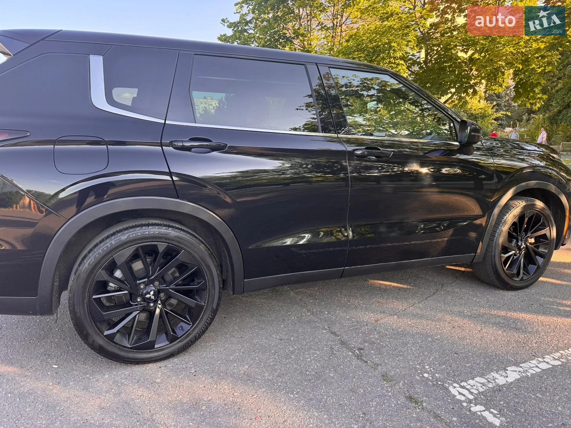 2022 Mitsubishi Outlander - мініатюра 13