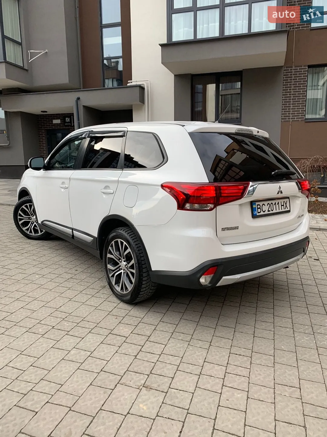2015 Mitsubishi Outlander - мініатюра 6