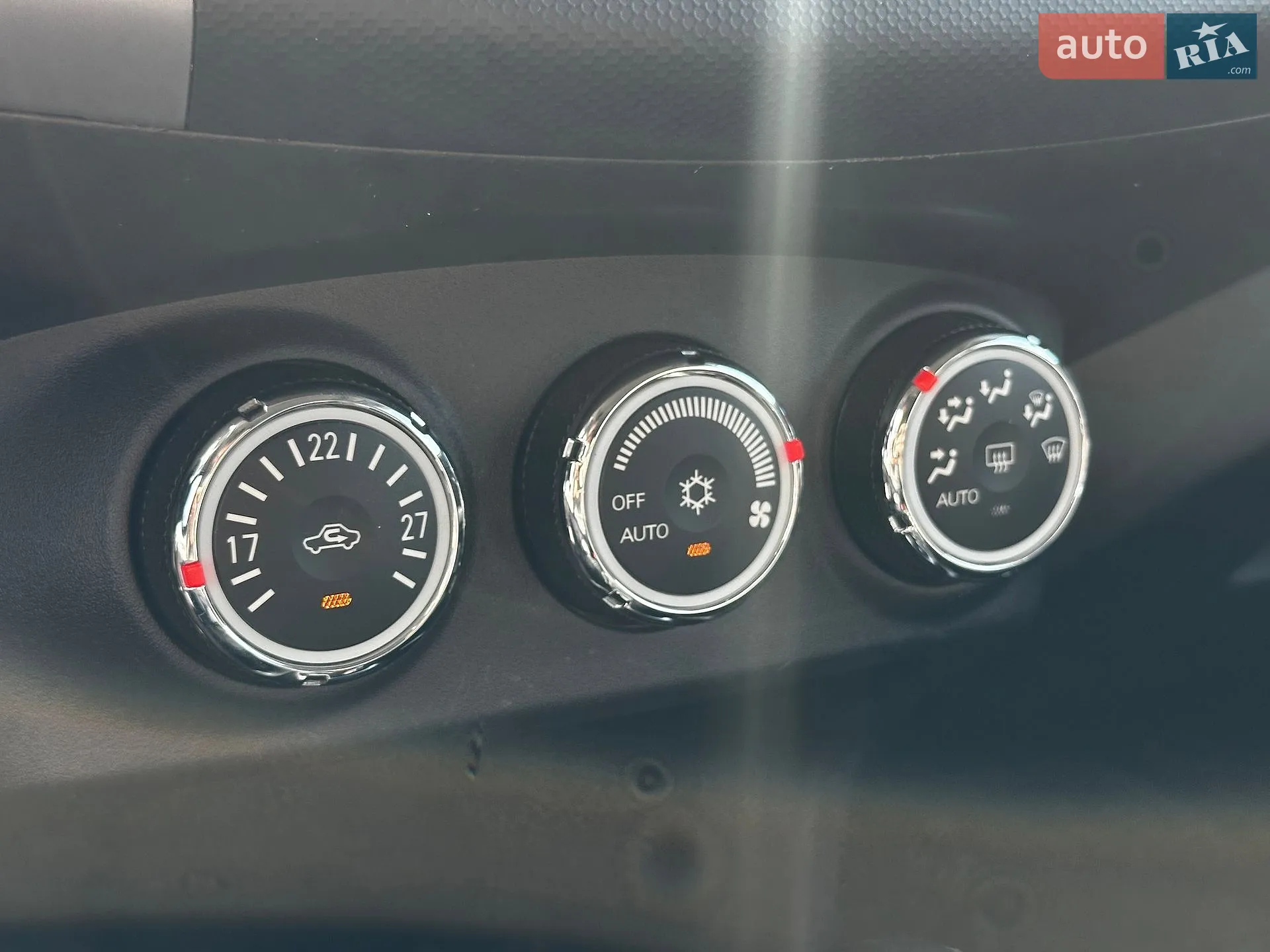 2010 Mitsubishi Outlander - мініатюра 27