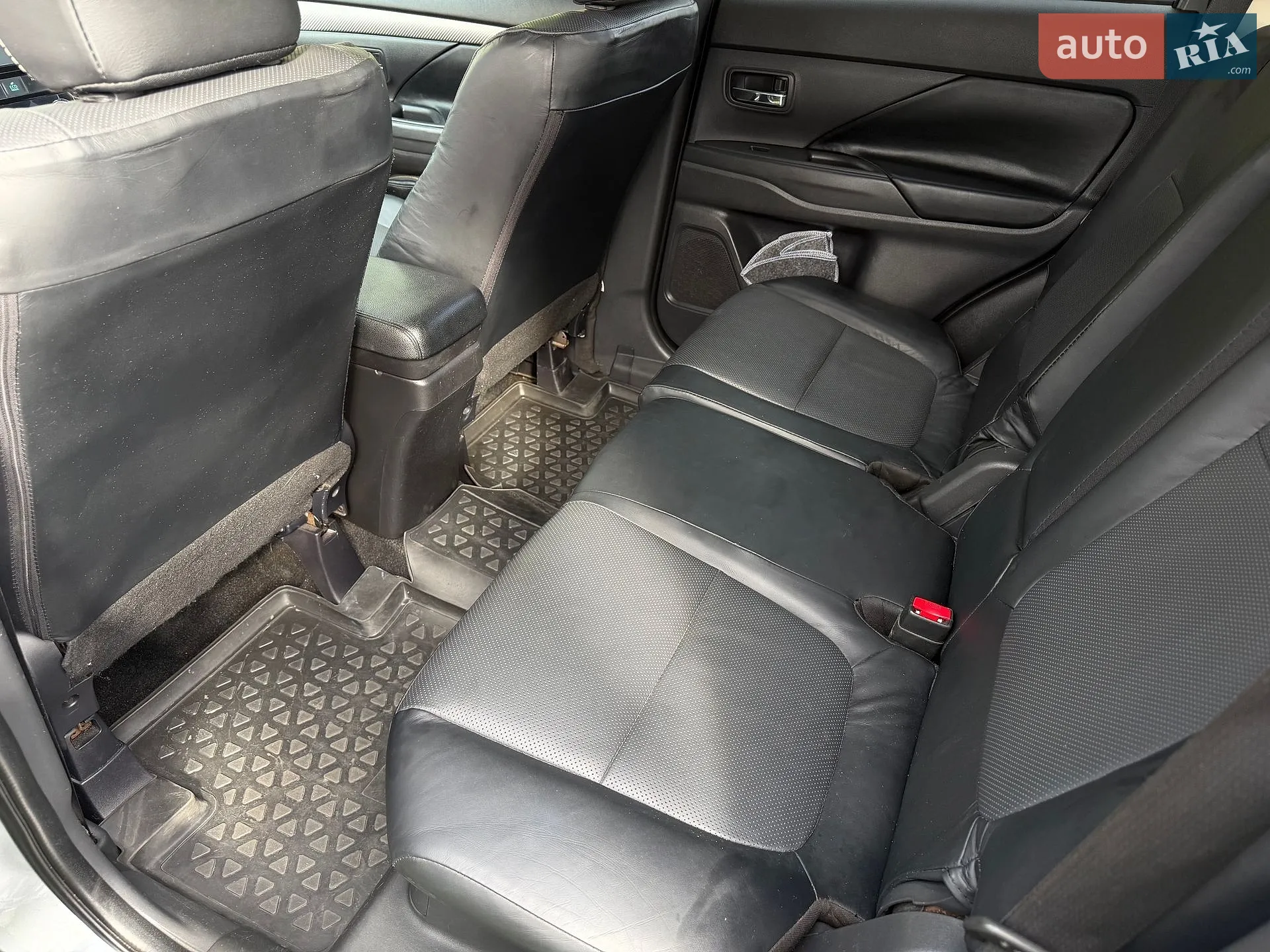 2013 Mitsubishi Outlander - мініатюра 29
