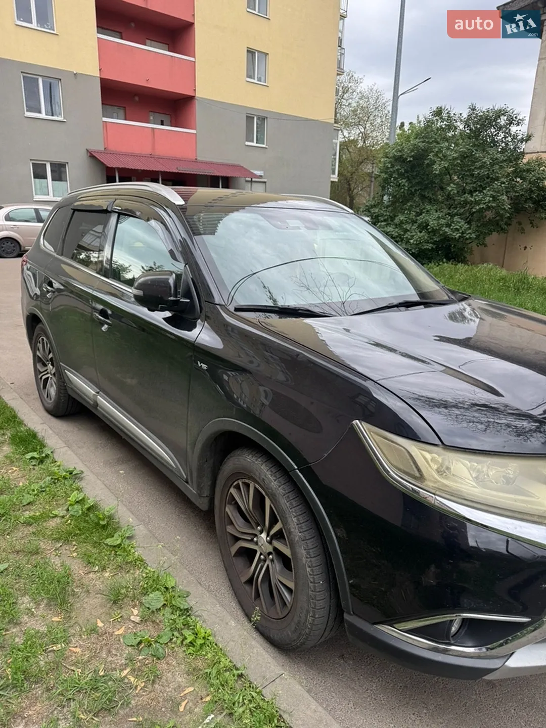 2017 Mitsubishi Outlander - мініатюра 2