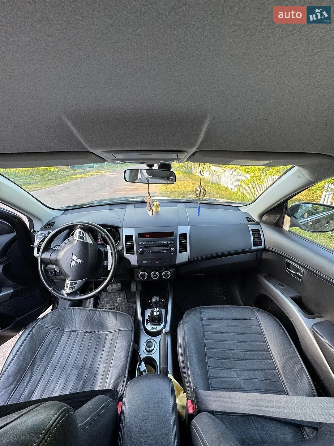 2011 Mitsubishi Outlander - мініатюра 12