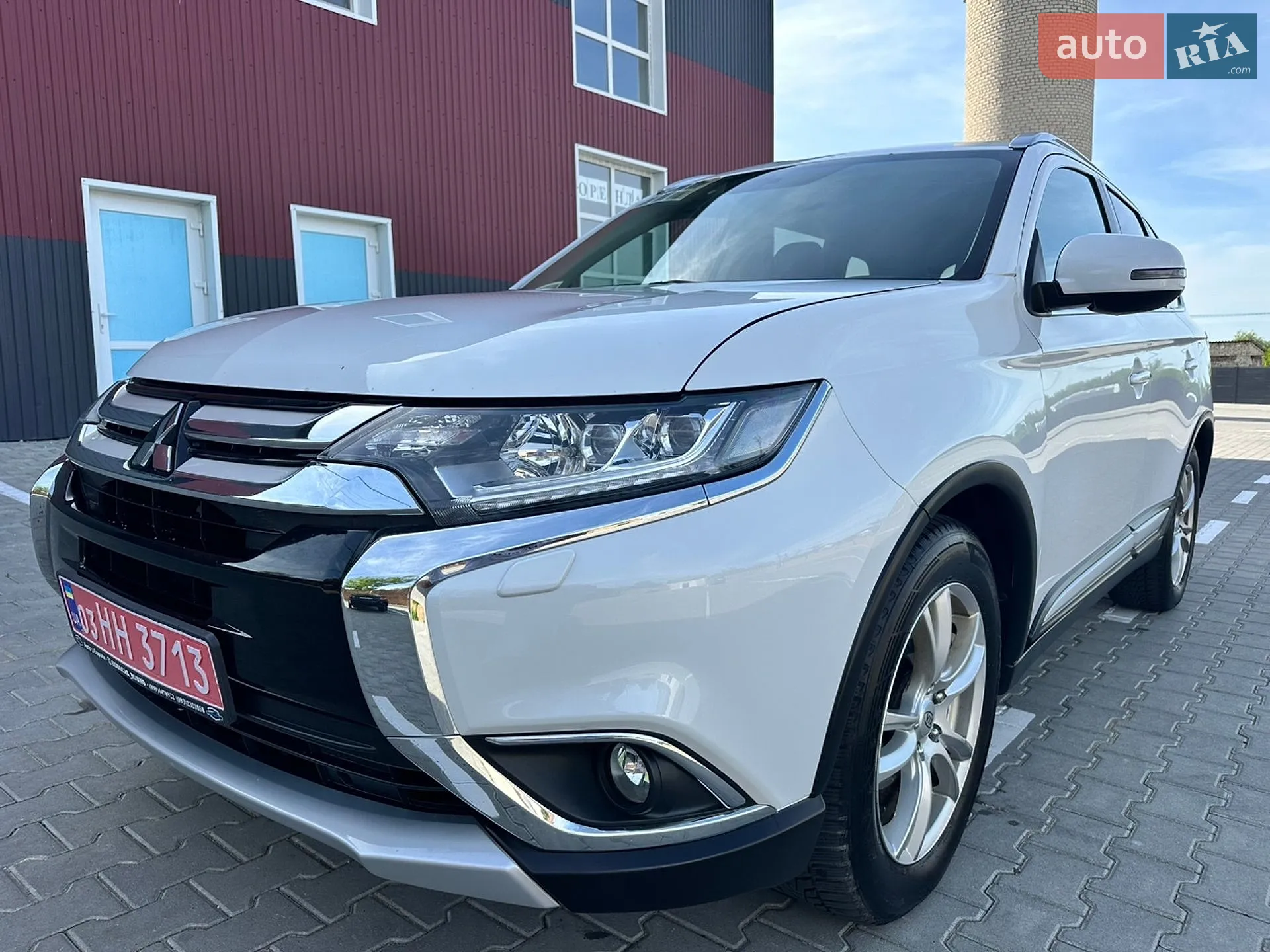 2016 Mitsubishi Outlander - мініатюра 10