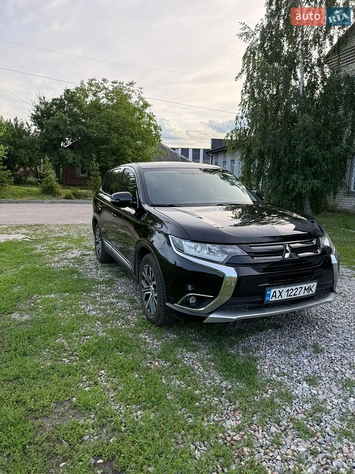 2017 Mitsubishi Outlander - мініатюра 27