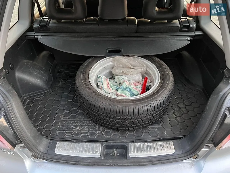 Mitsubishi Outlander 2006 VIN JMBXRCU5W7U000678 фото оголошення 52 з 153