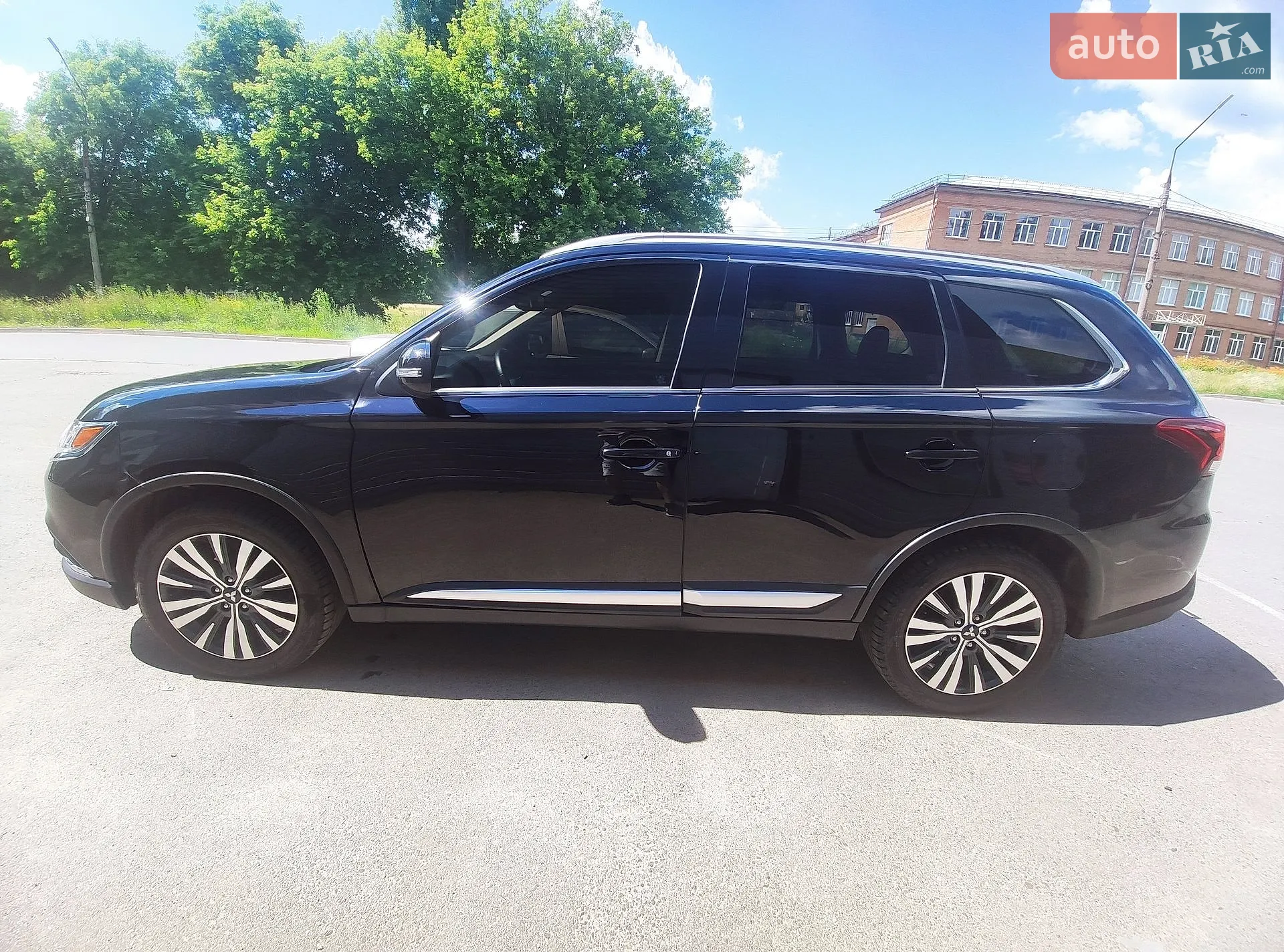 2019 Mitsubishi Outlander - мініатюра 6