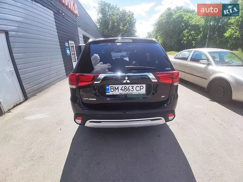 Mitsubishi Outlander 2019 VIN JA4AZ3A31LZ025228 фото оголошення 8 з 51