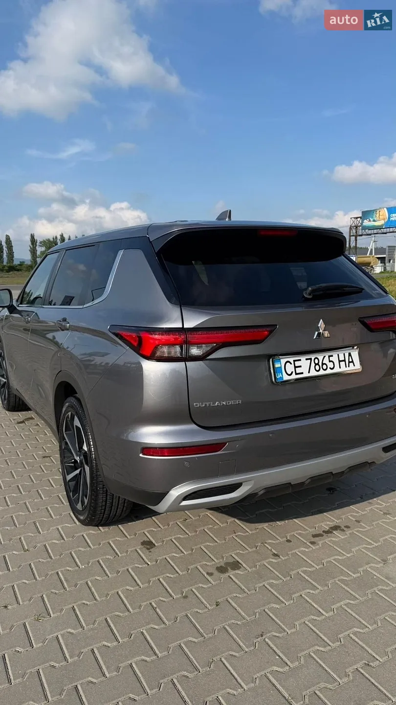 2021 Mitsubishi Outlander - мініатюра 5