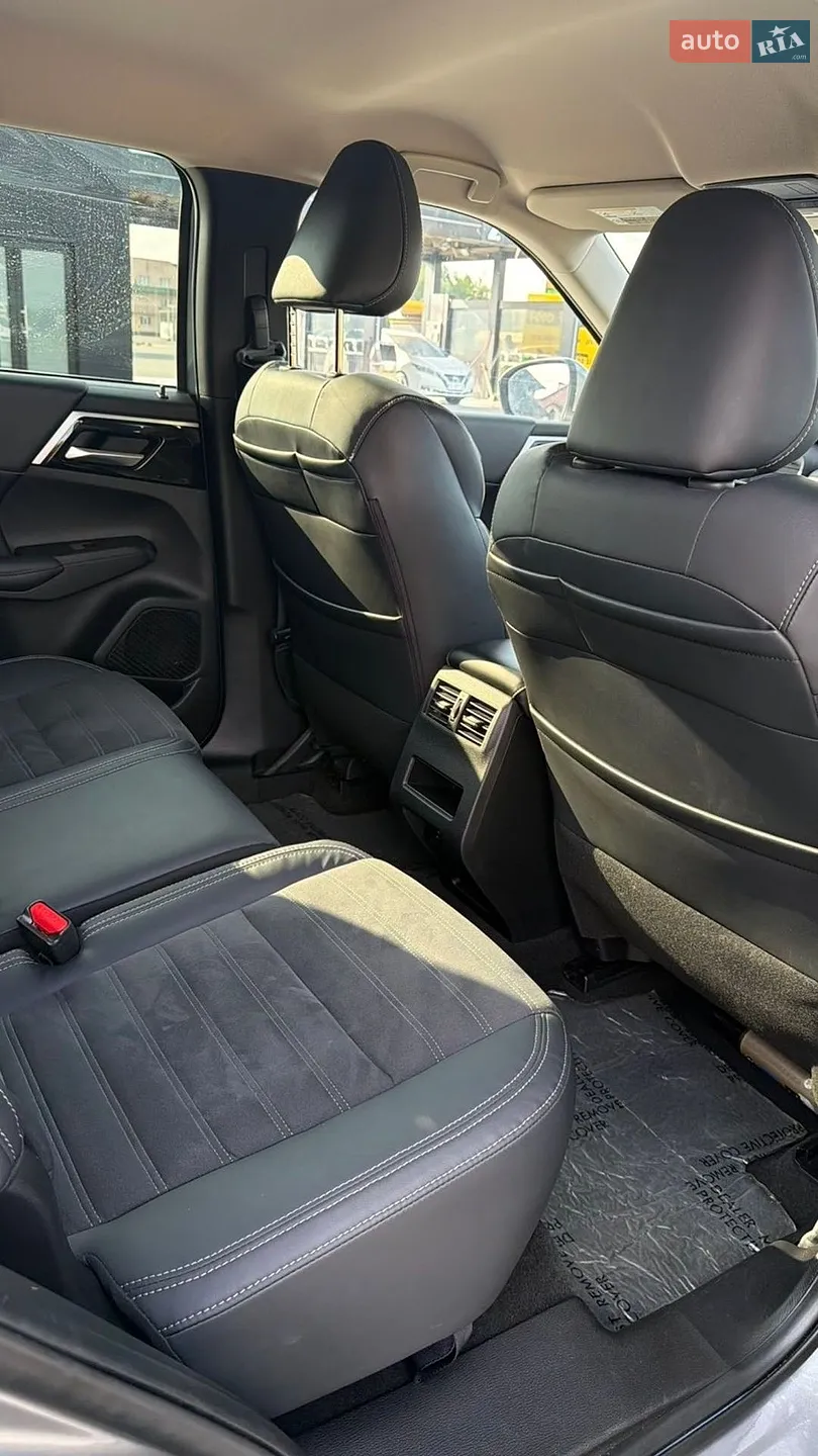 2021 Mitsubishi Outlander - мініатюра 25