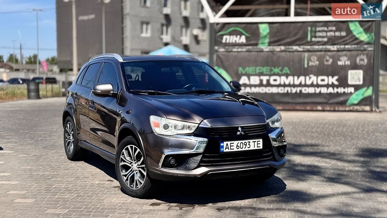 2017 Mitsubishi Outlander - мініатюра 6