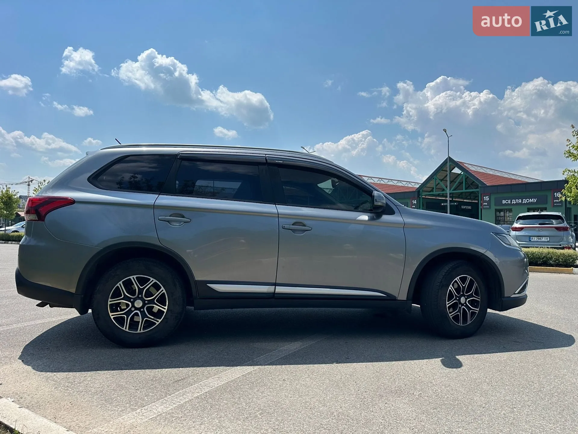 2016 Mitsubishi Outlander - мініатюра 5