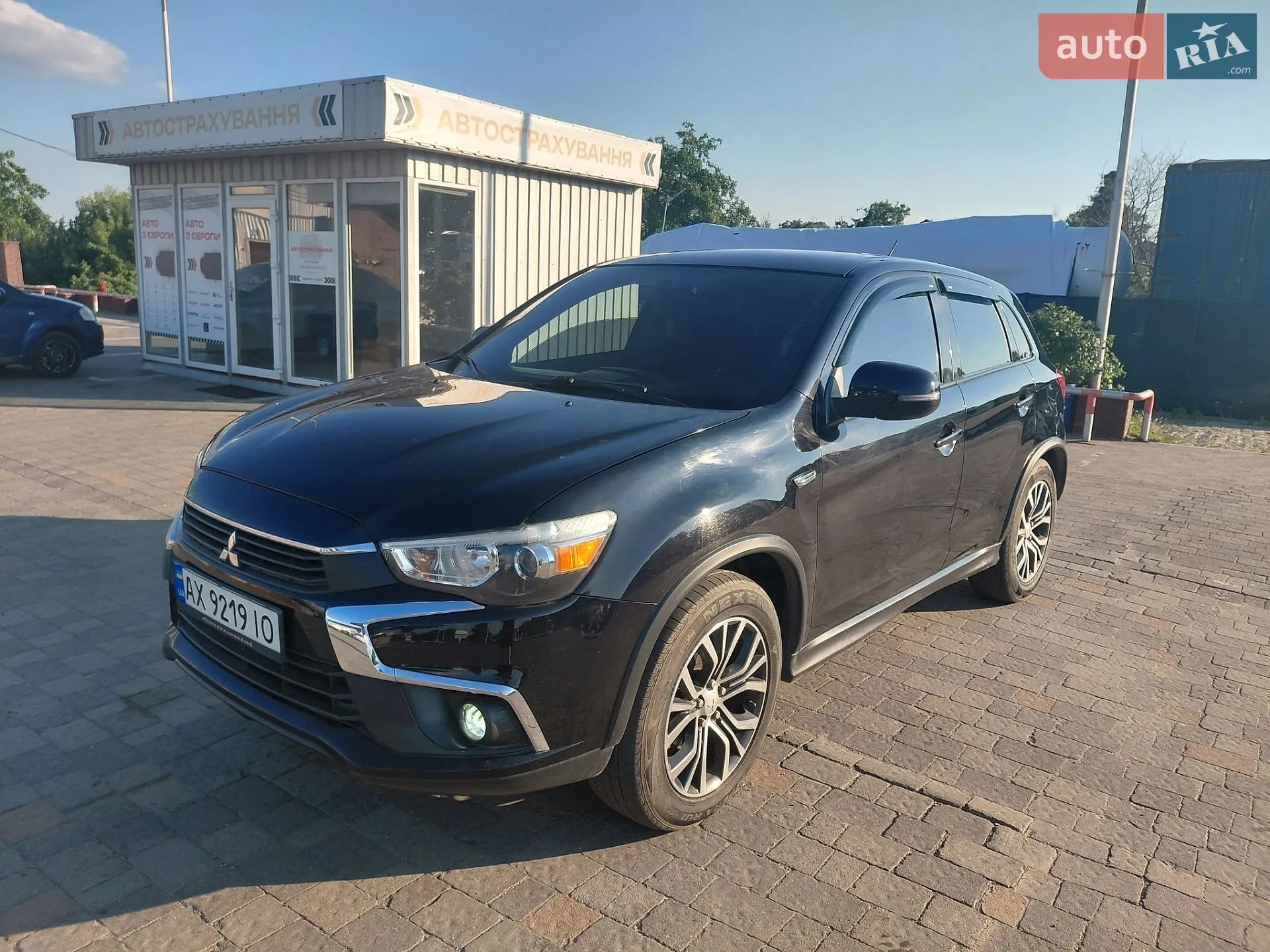 2016 Mitsubishi Outlander - мініатюра 2