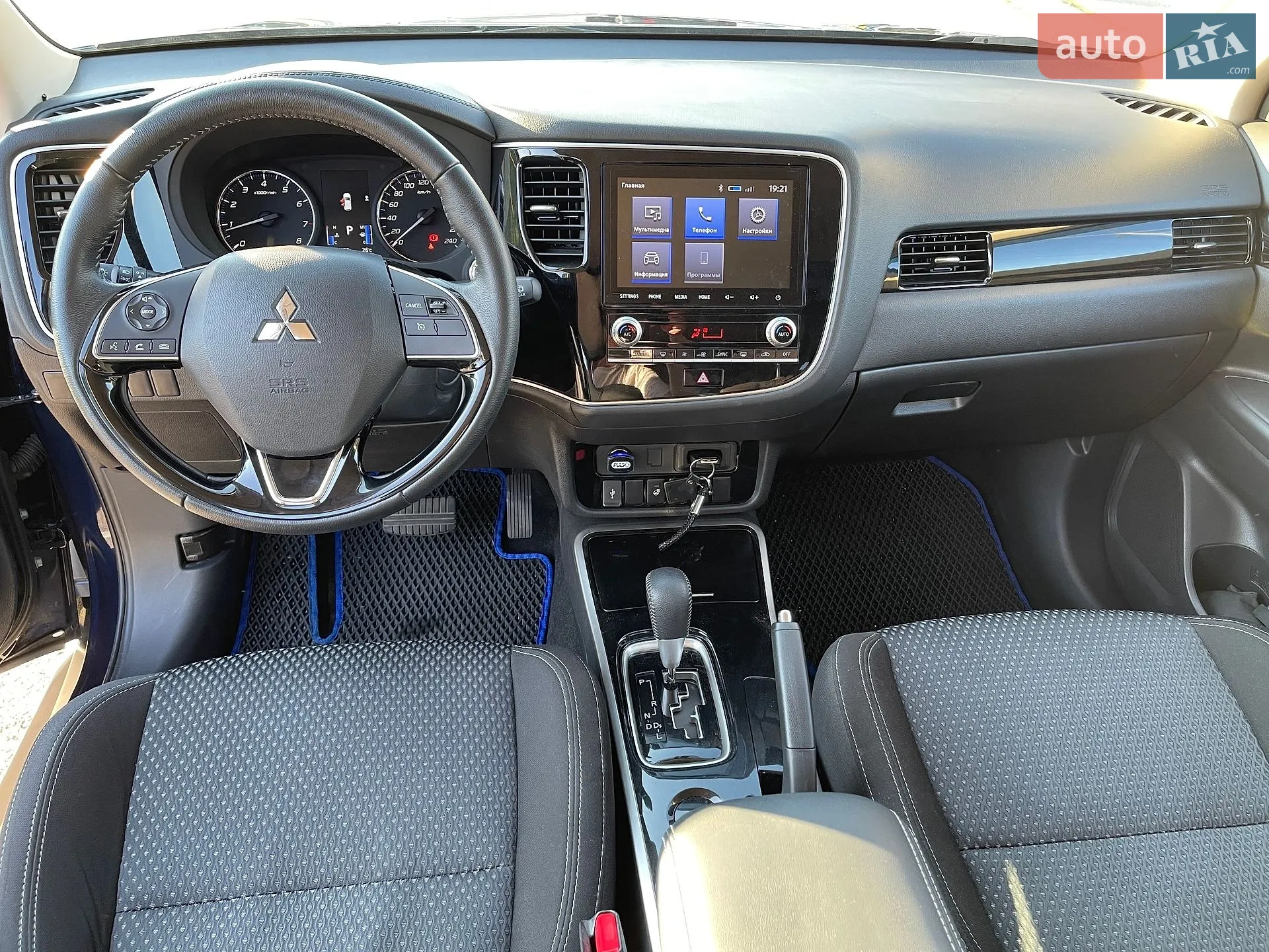 2021 Mitsubishi Outlander - мініатюра 13