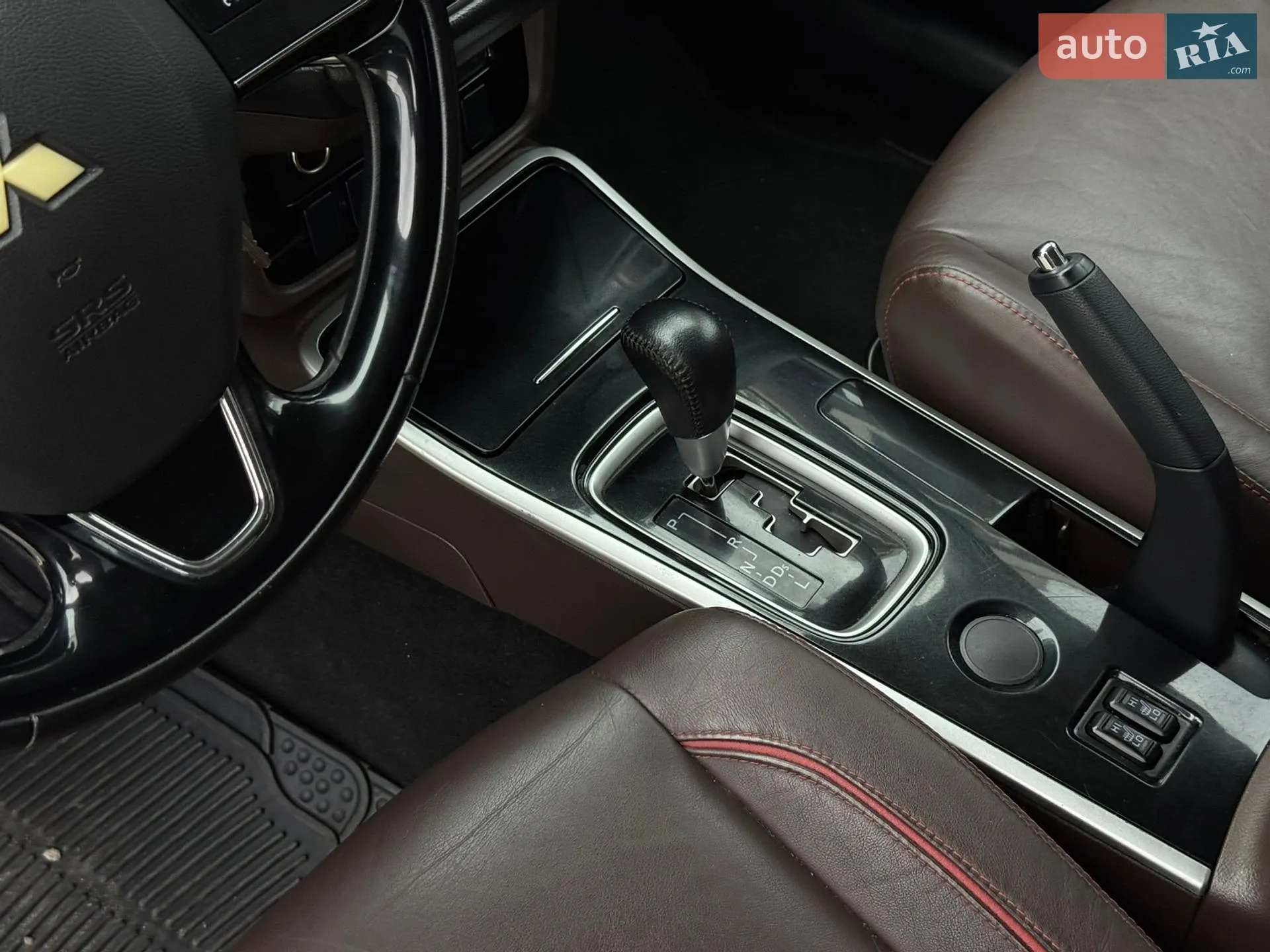 2016 Mitsubishi Outlander - мініатюра 22