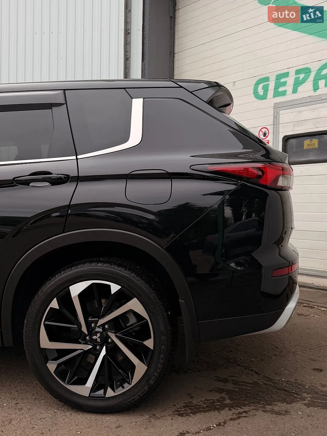 2024 Mitsubishi Outlander - мініатюра 11