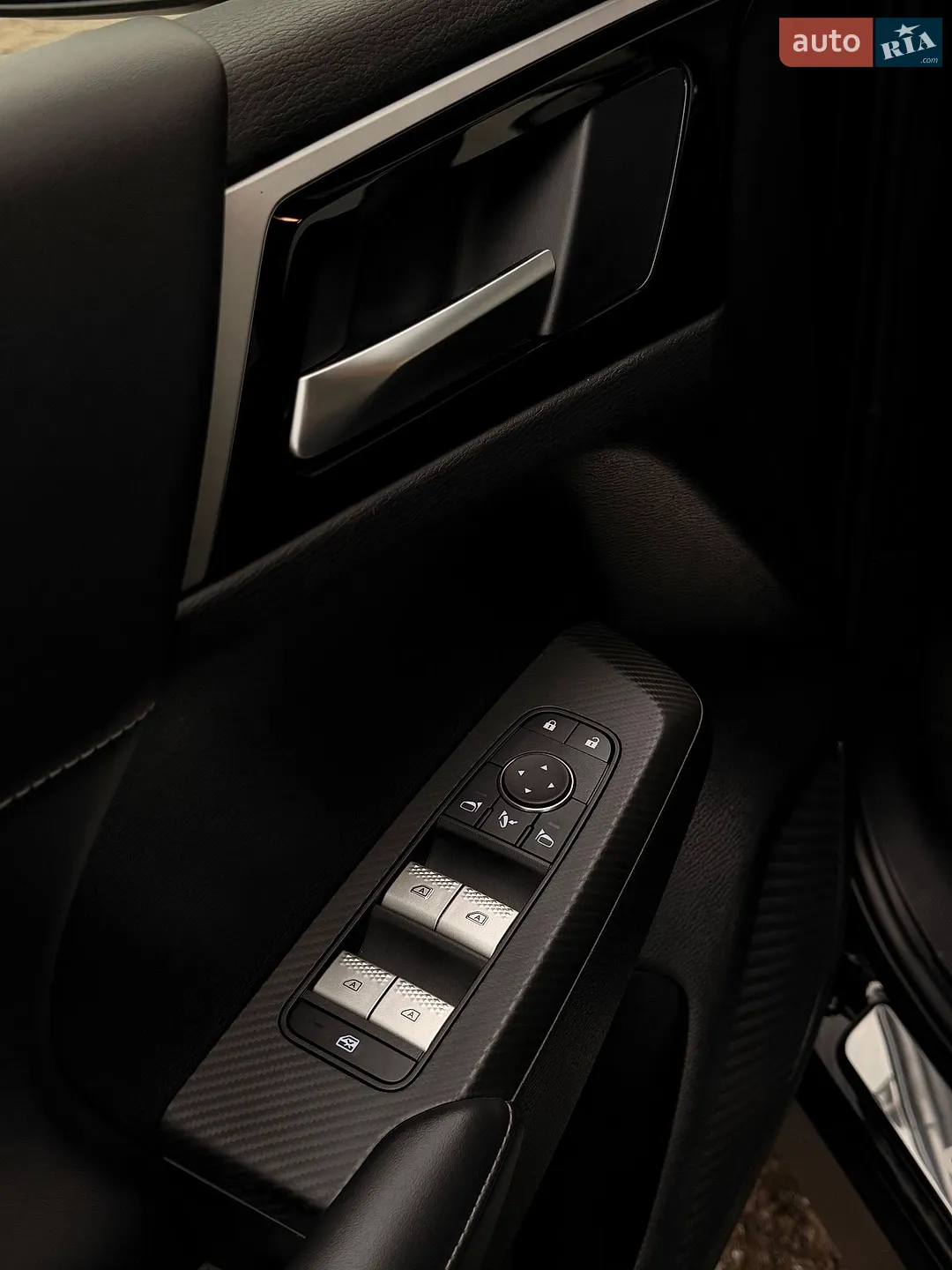 2024 Mitsubishi Outlander - мініатюра 20