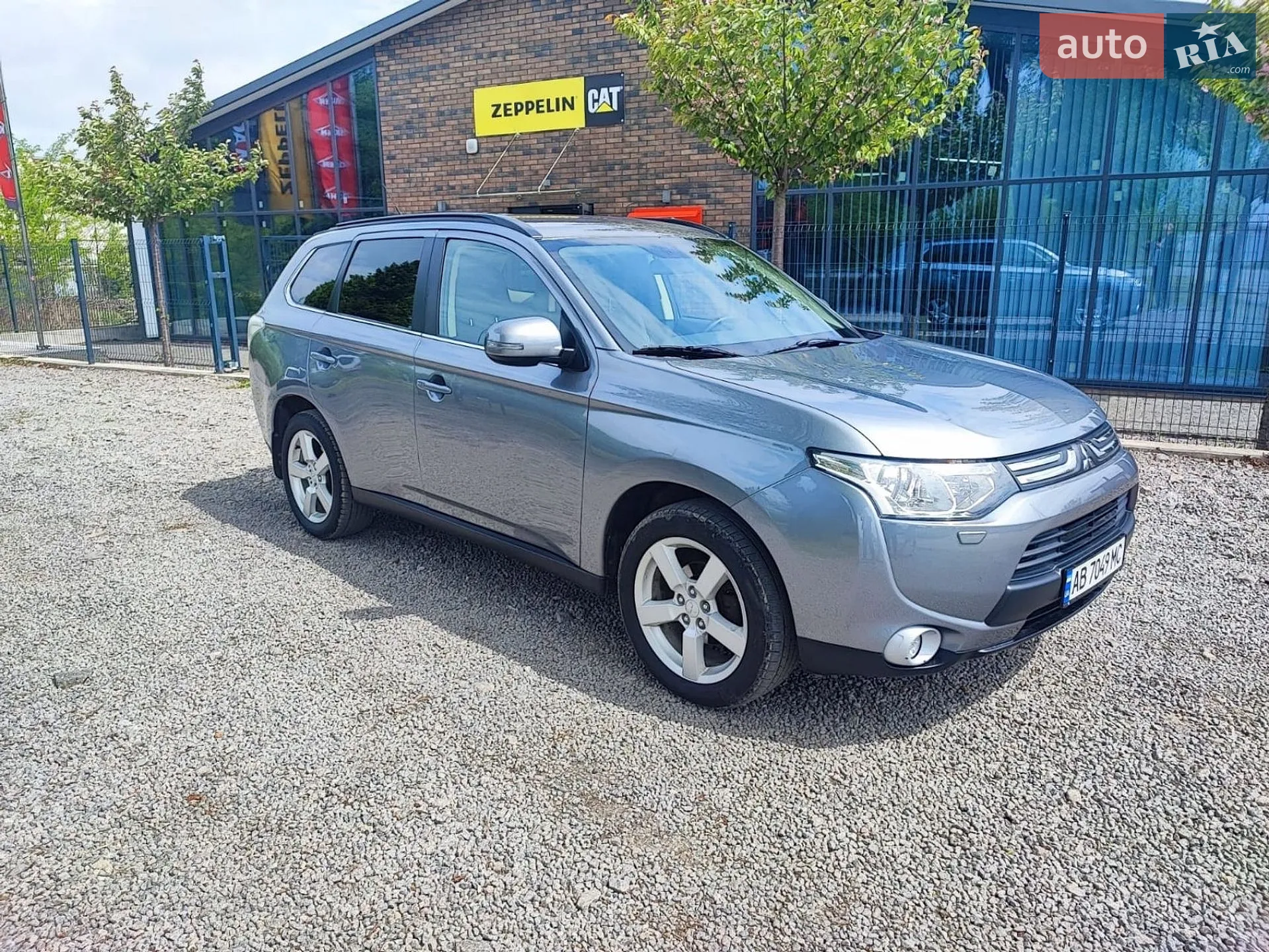 2012 Mitsubishi Outlander - фото 1