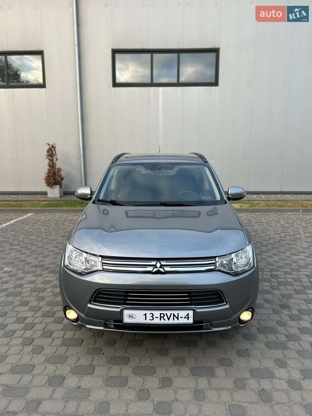 2014 Mitsubishi Outlander - мініатюра 9