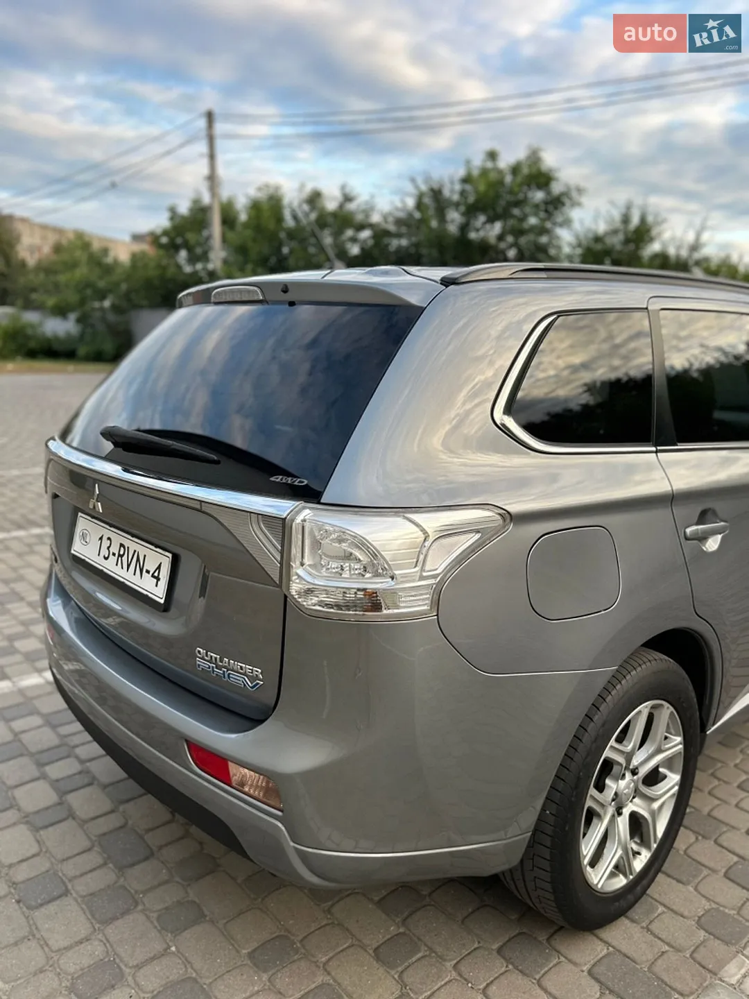 2014 Mitsubishi Outlander - мініатюра 18