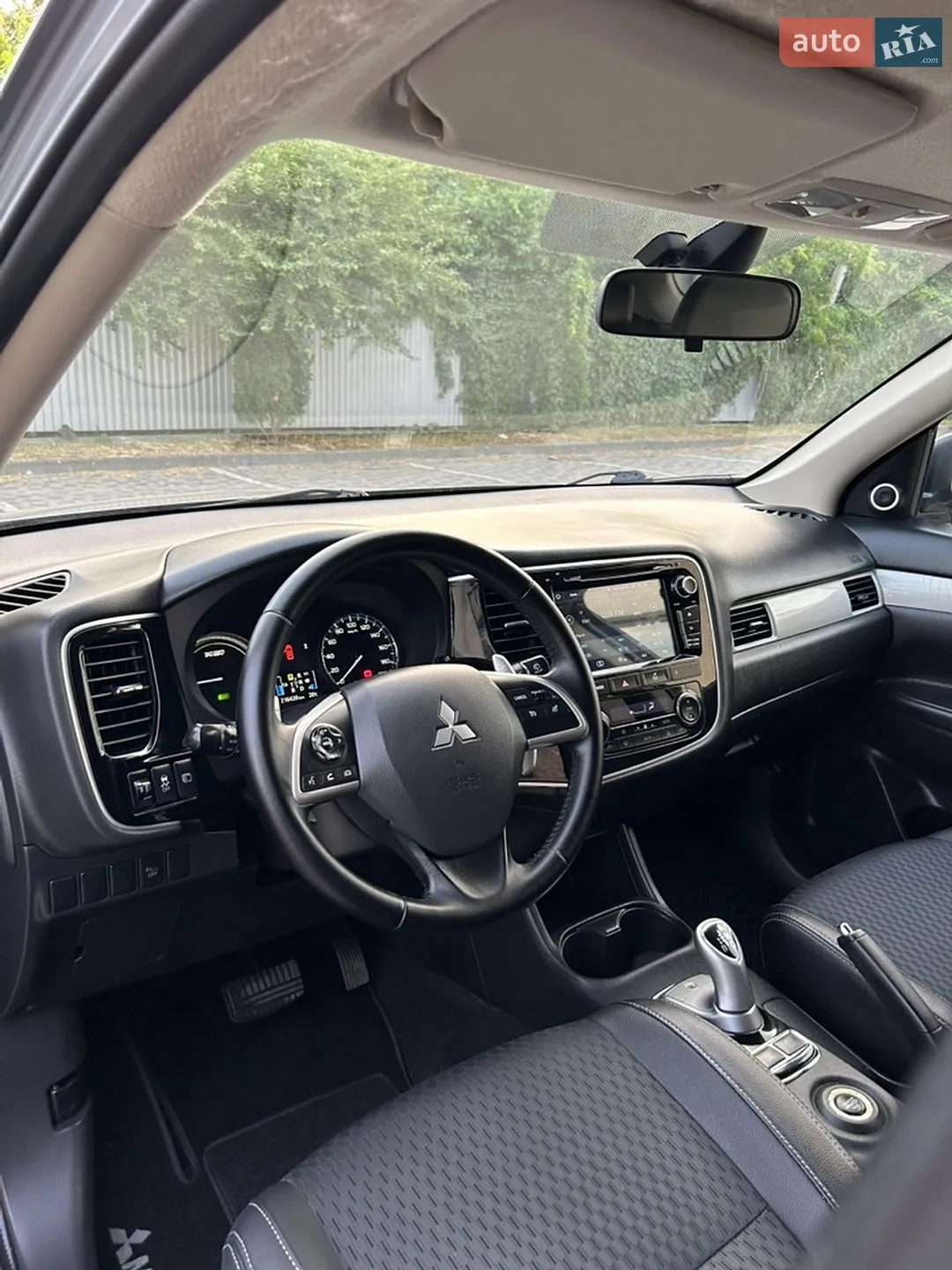 2014 Mitsubishi Outlander - мініатюра 26