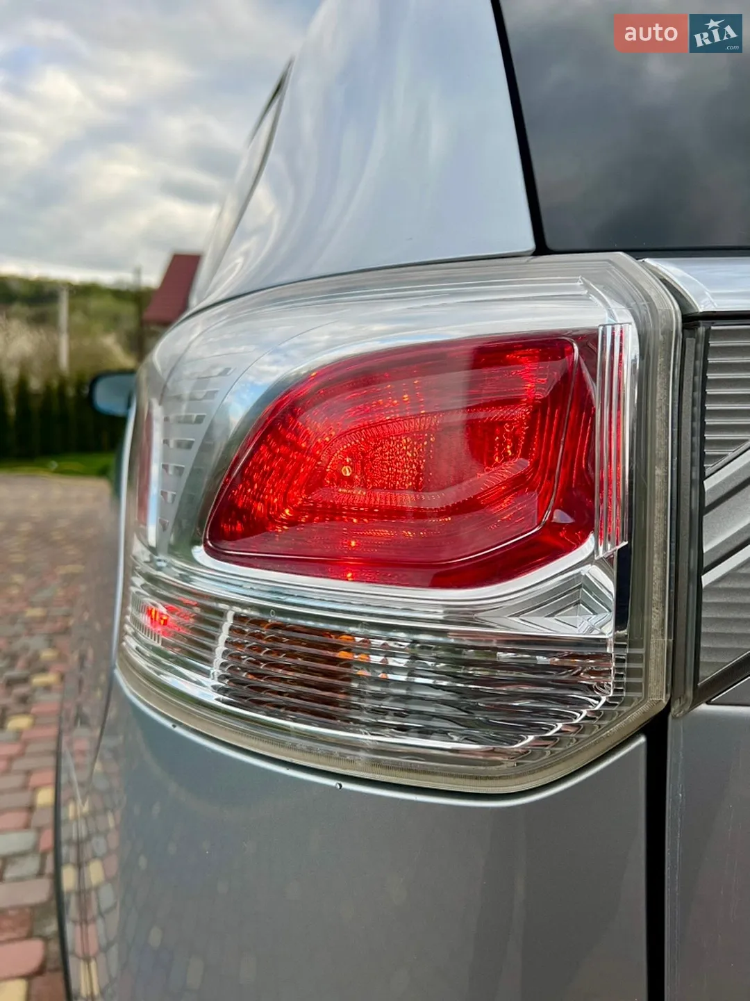 2014 Mitsubishi Outlander - мініатюра 14