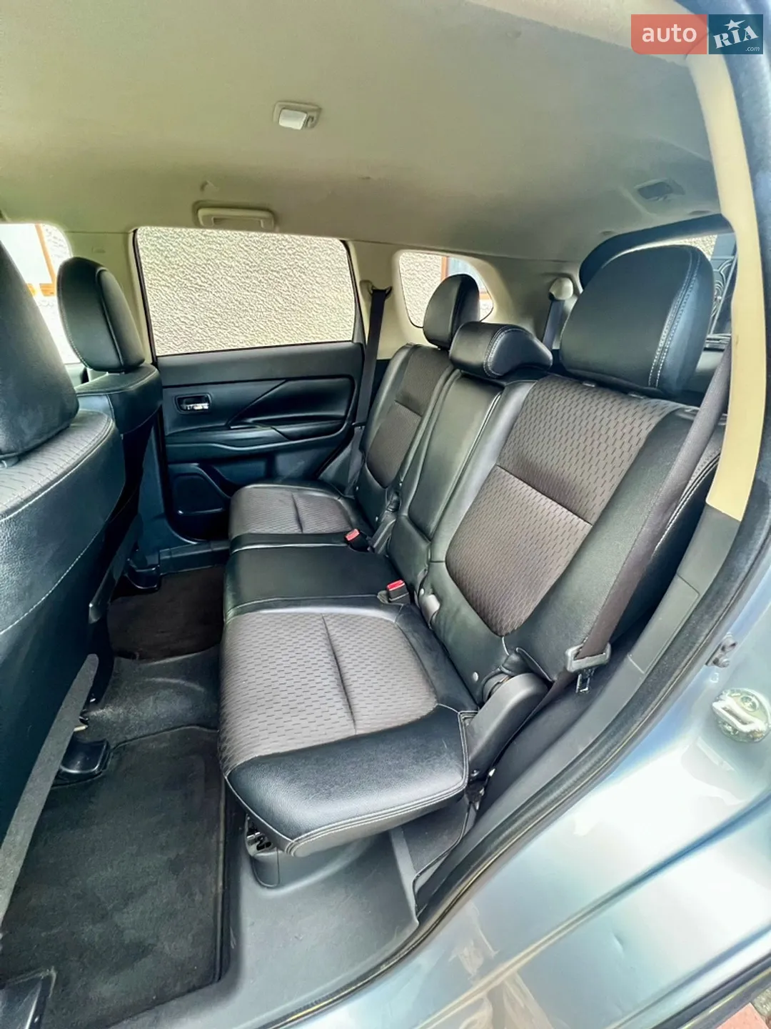 2014 Mitsubishi Outlander - мініатюра 29