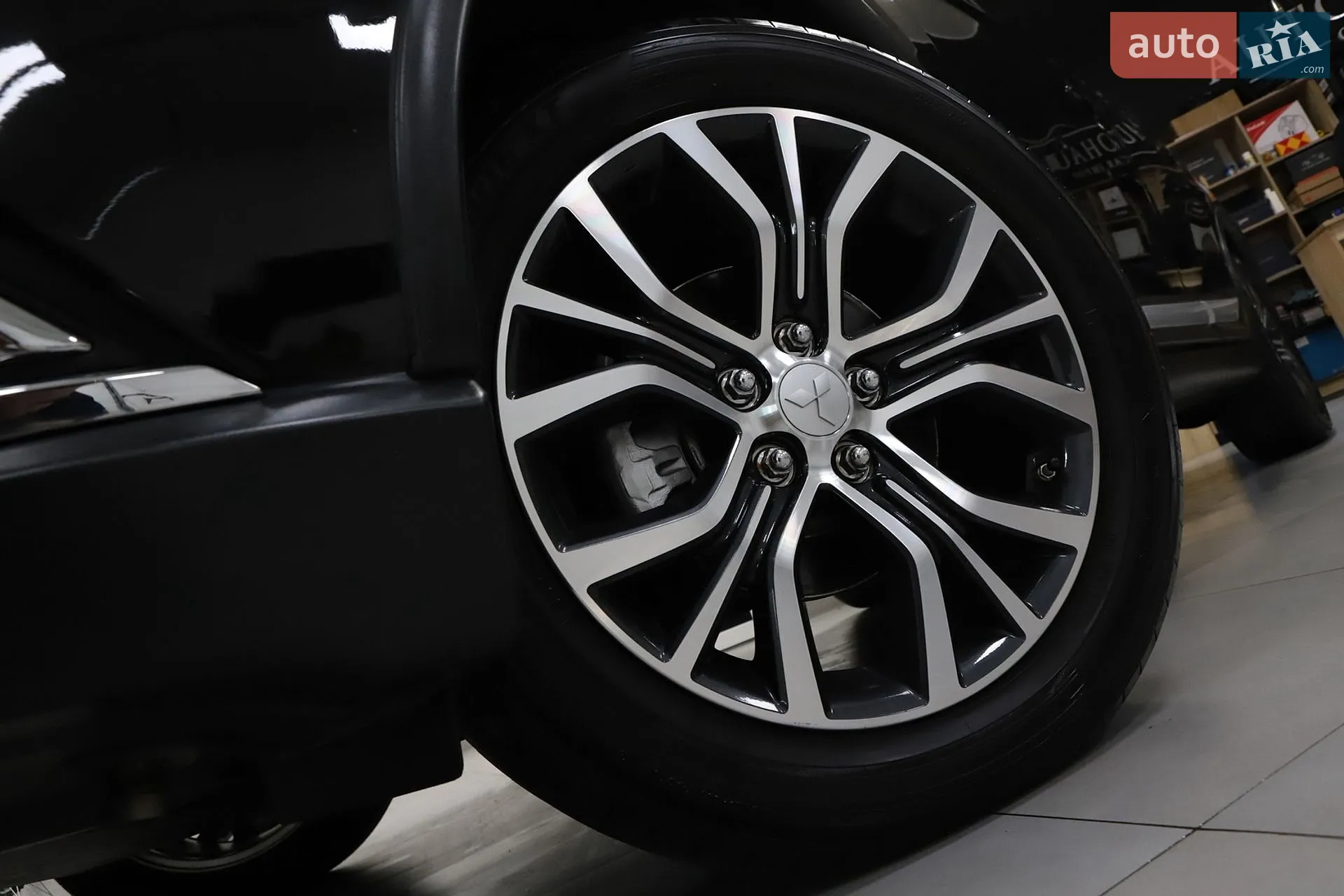 2016 Mitsubishi Outlander - мініатюра 12