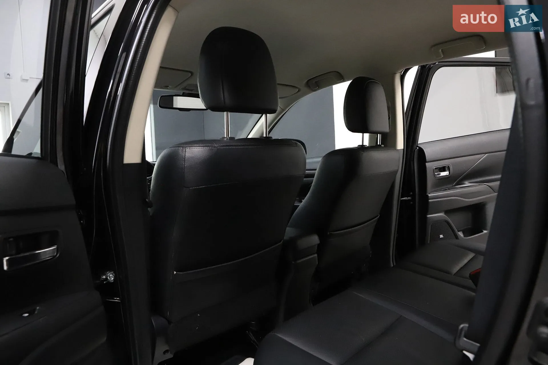 2016 Mitsubishi Outlander - мініатюра 68