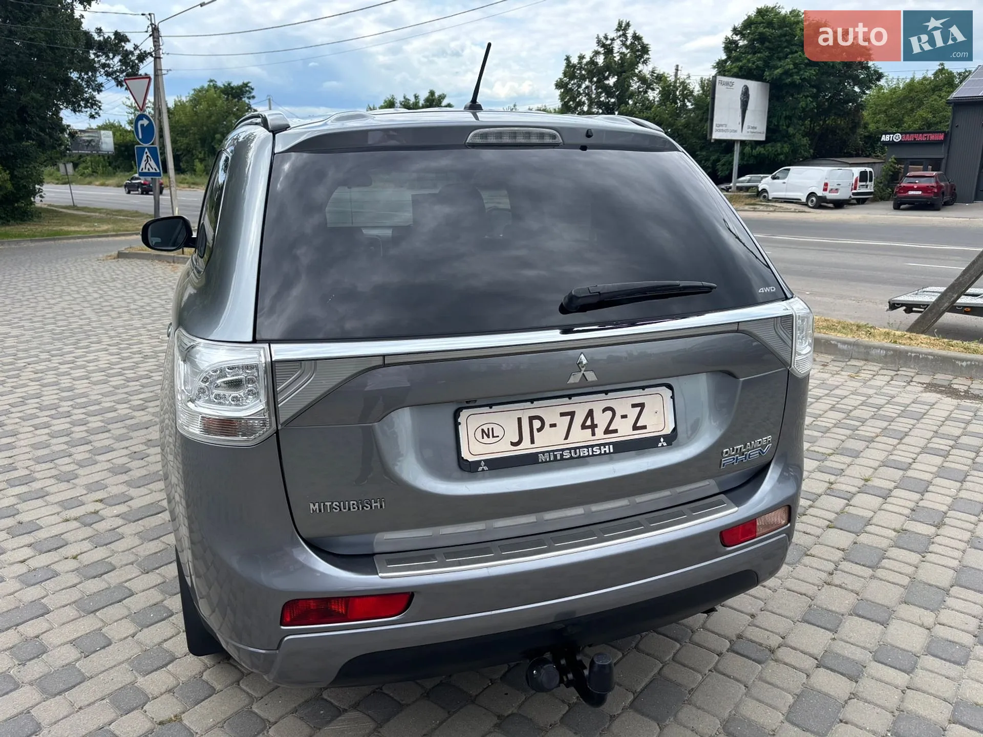 2013 Mitsubishi Outlander - мініатюра 12