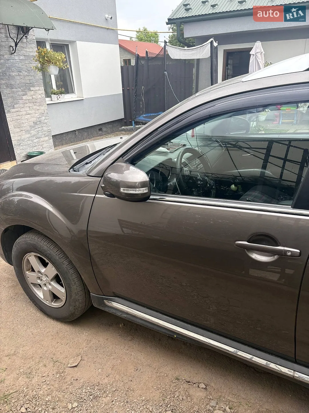 2010 Mitsubishi Outlander - мініатюра 11