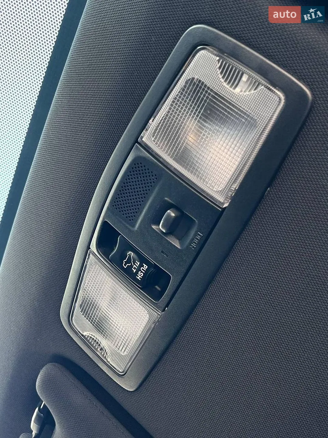 2017 Mitsubishi Outlander - мініатюра 22