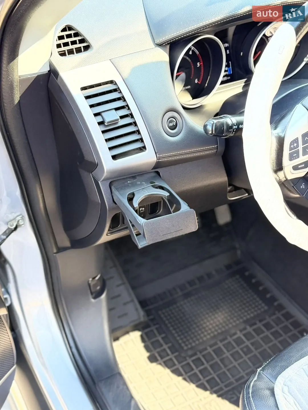 2011 Mitsubishi Outlander - мініатюра 69