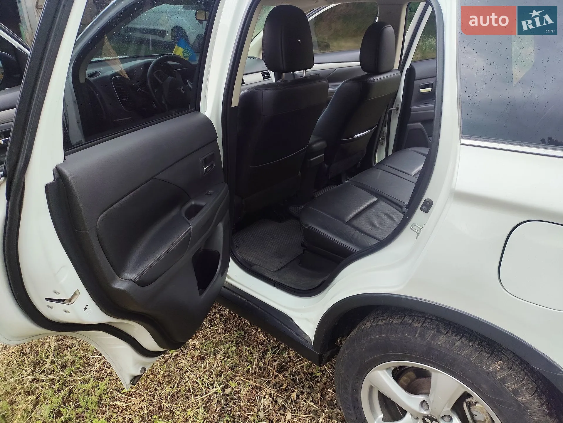 2014 Mitsubishi Outlander - мініатюра 11