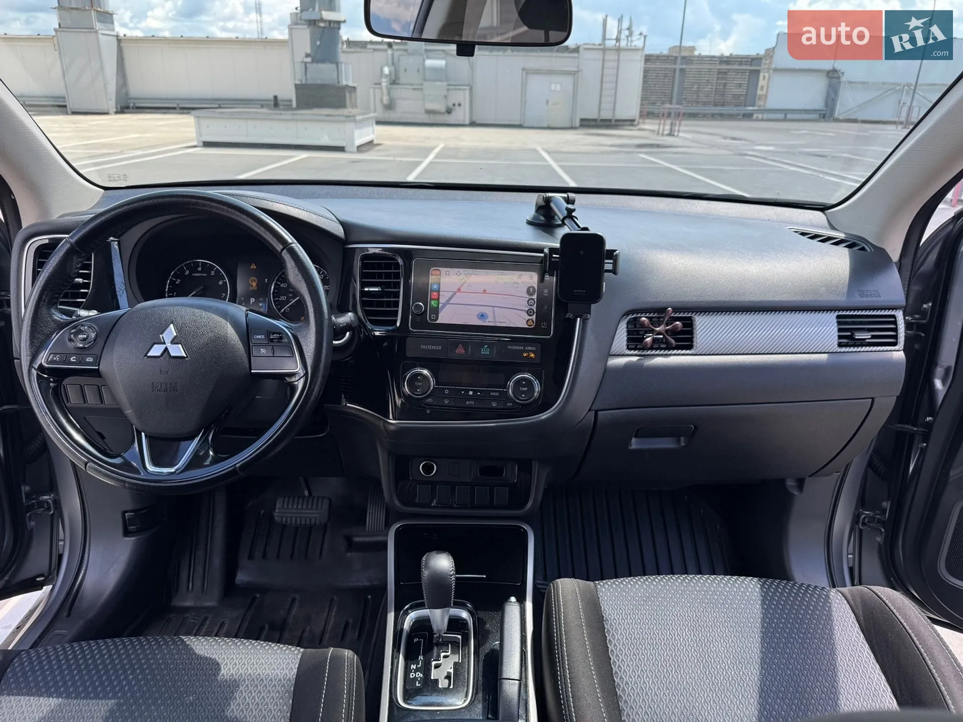 2016 Mitsubishi Outlander - мініатюра 18
