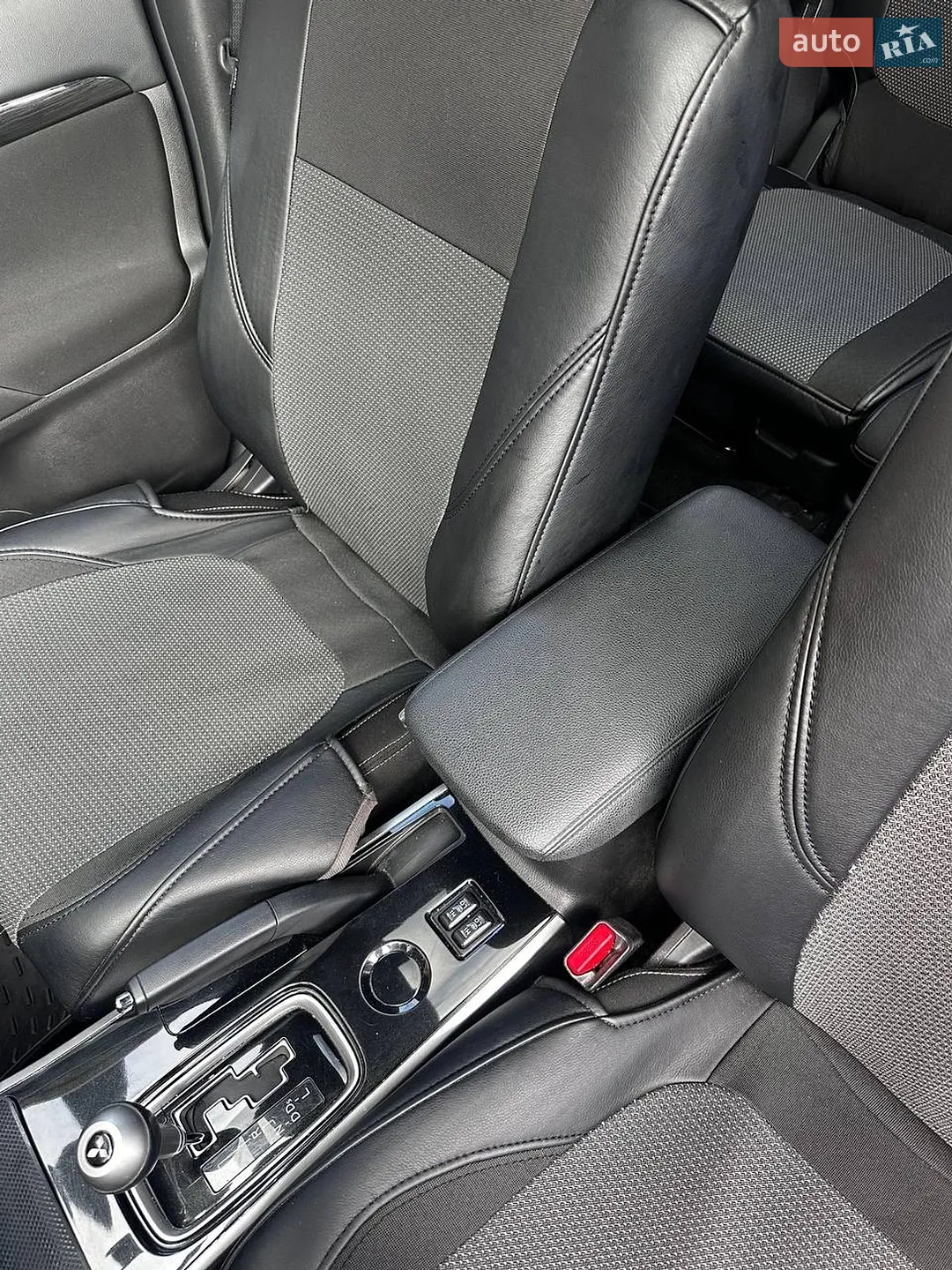 2018 Mitsubishi Outlander - мініатюра 5