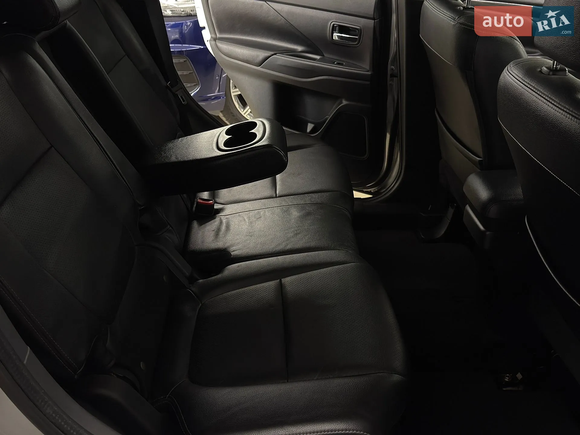 2018 Mitsubishi Outlander - мініатюра 26