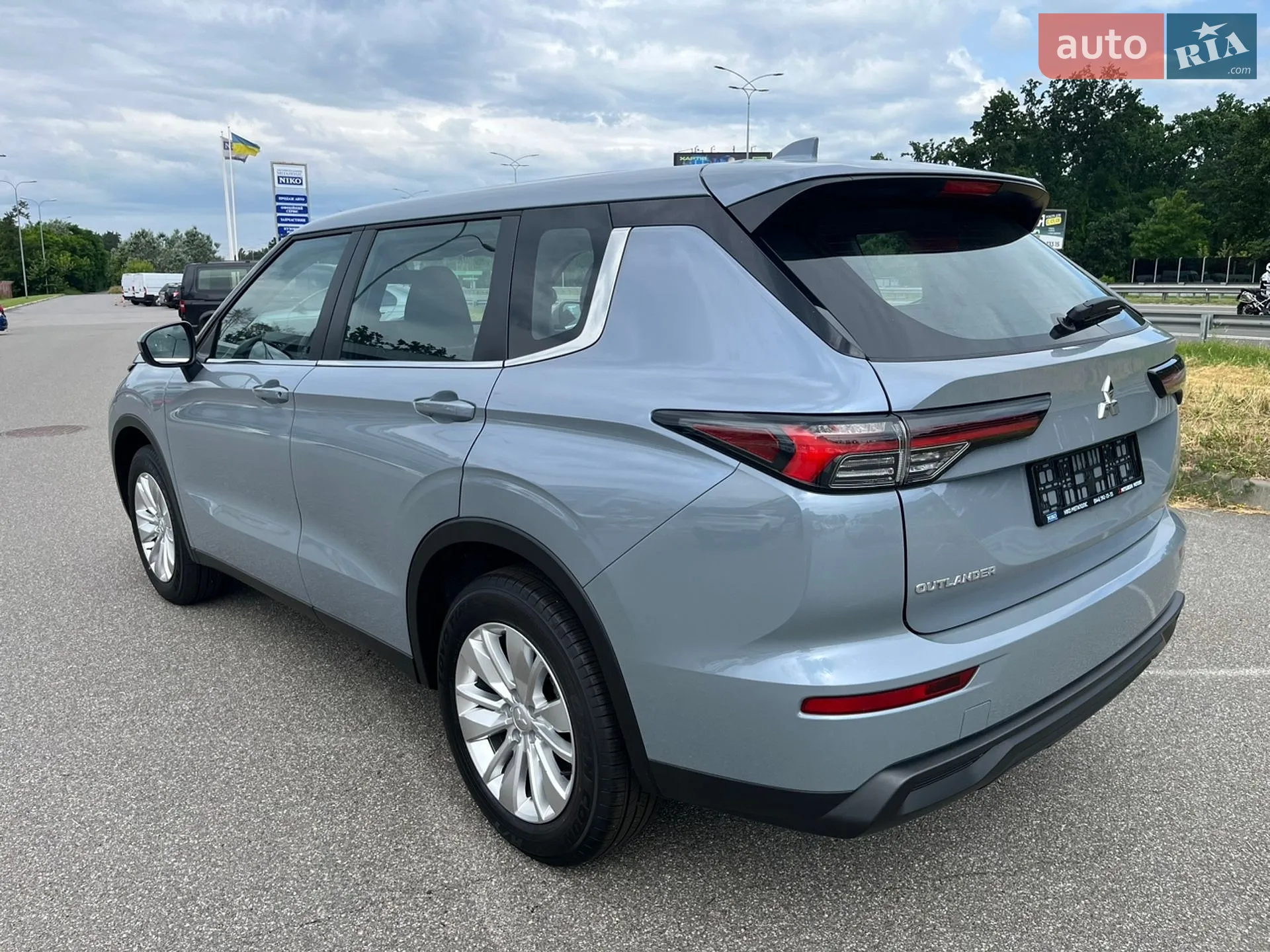 2025 Mitsubishi Outlander - мініатюра 3
