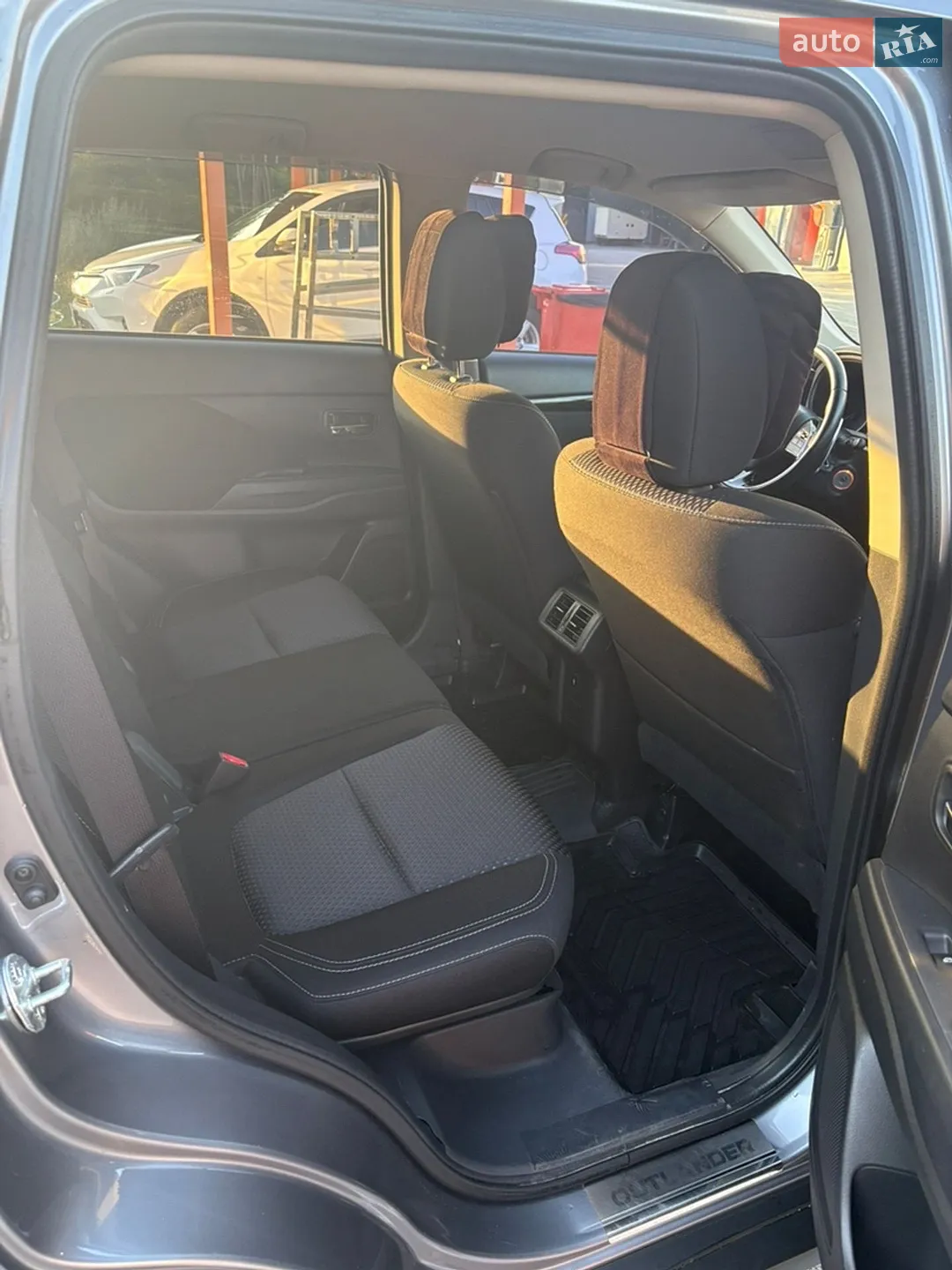 2018 Mitsubishi Outlander - мініатюра 6