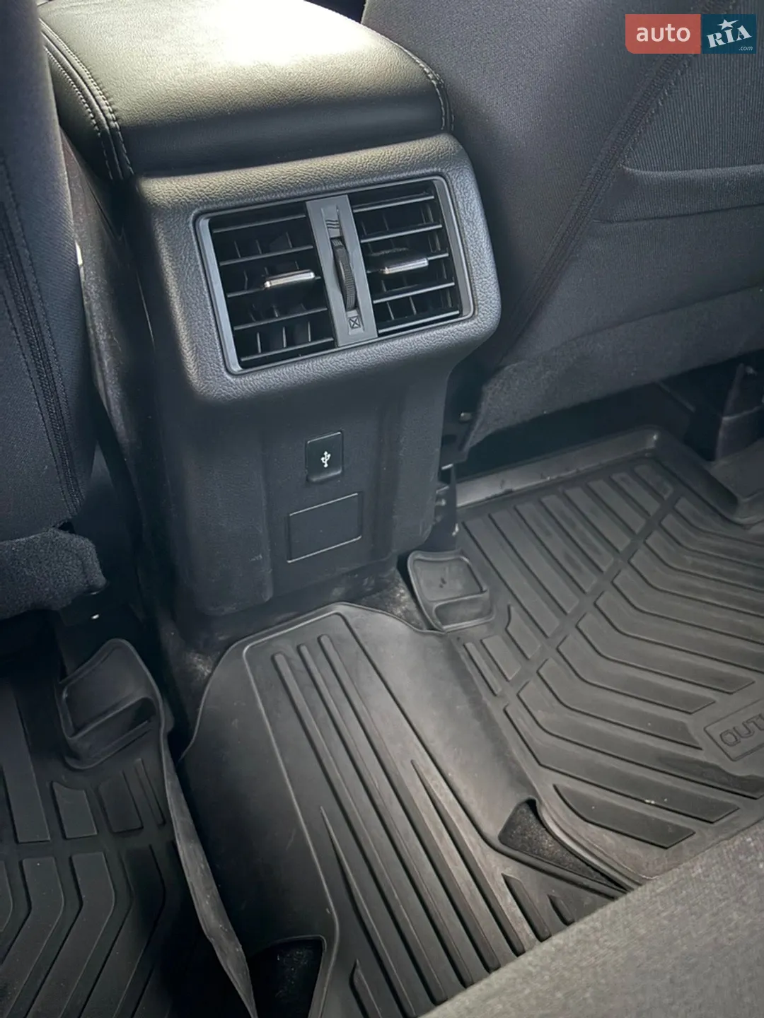 2018 Mitsubishi Outlander - мініатюра 15
