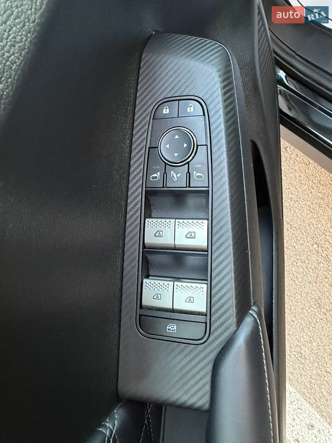 2024 Mitsubishi Outlander - мініатюра 21