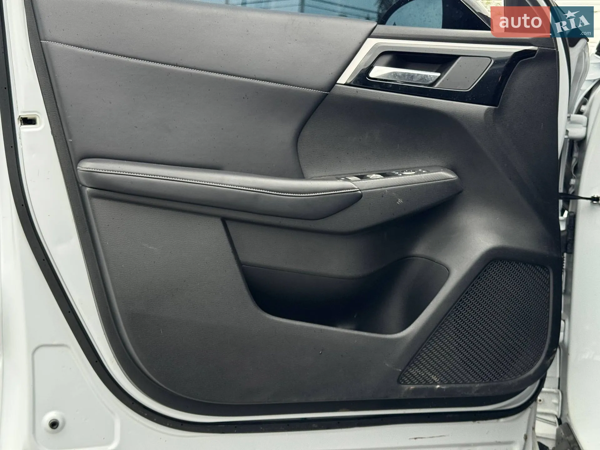 2022 Mitsubishi Outlander - мініатюра 35