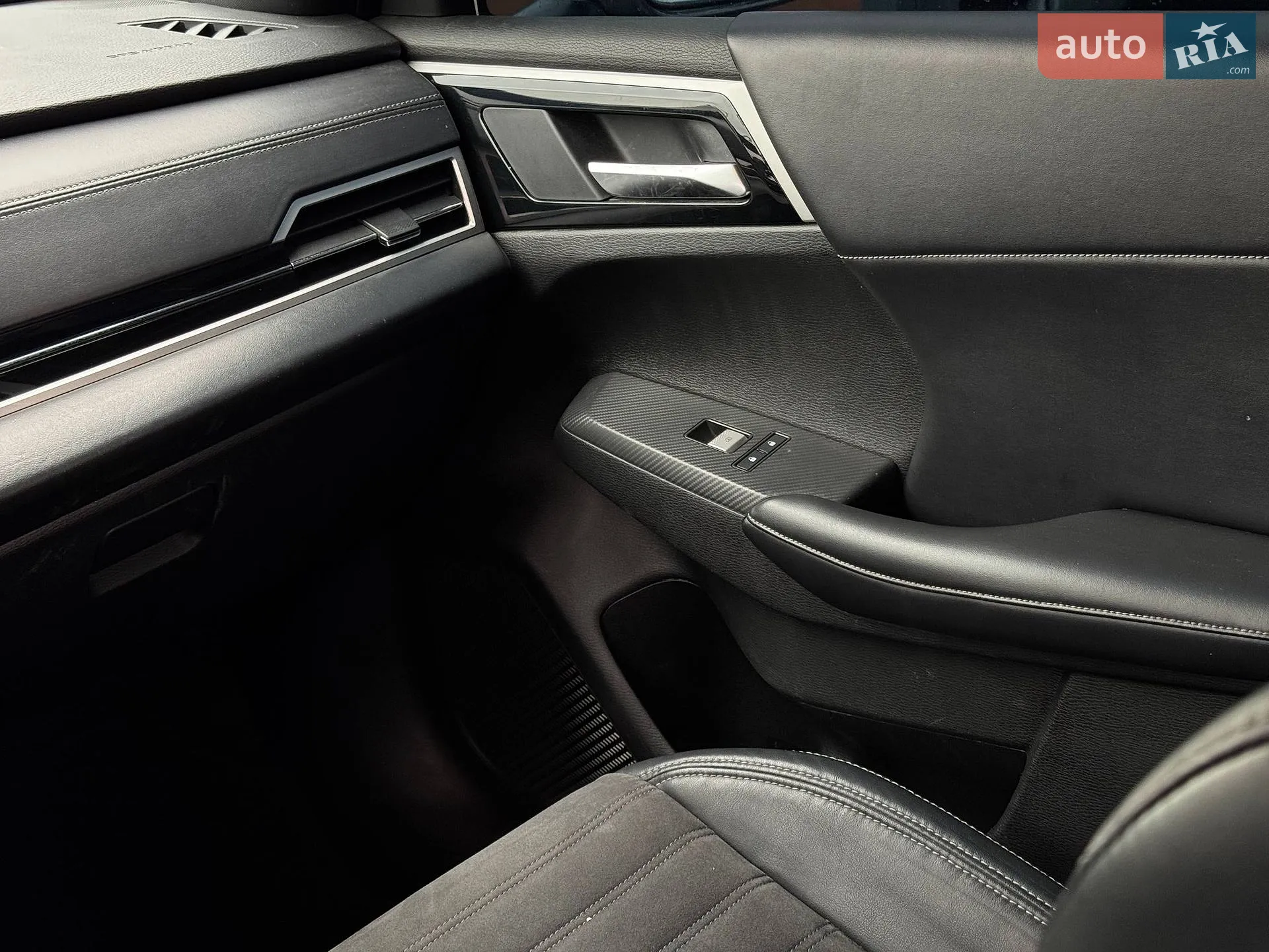 2022 Mitsubishi Outlander - мініатюра 66